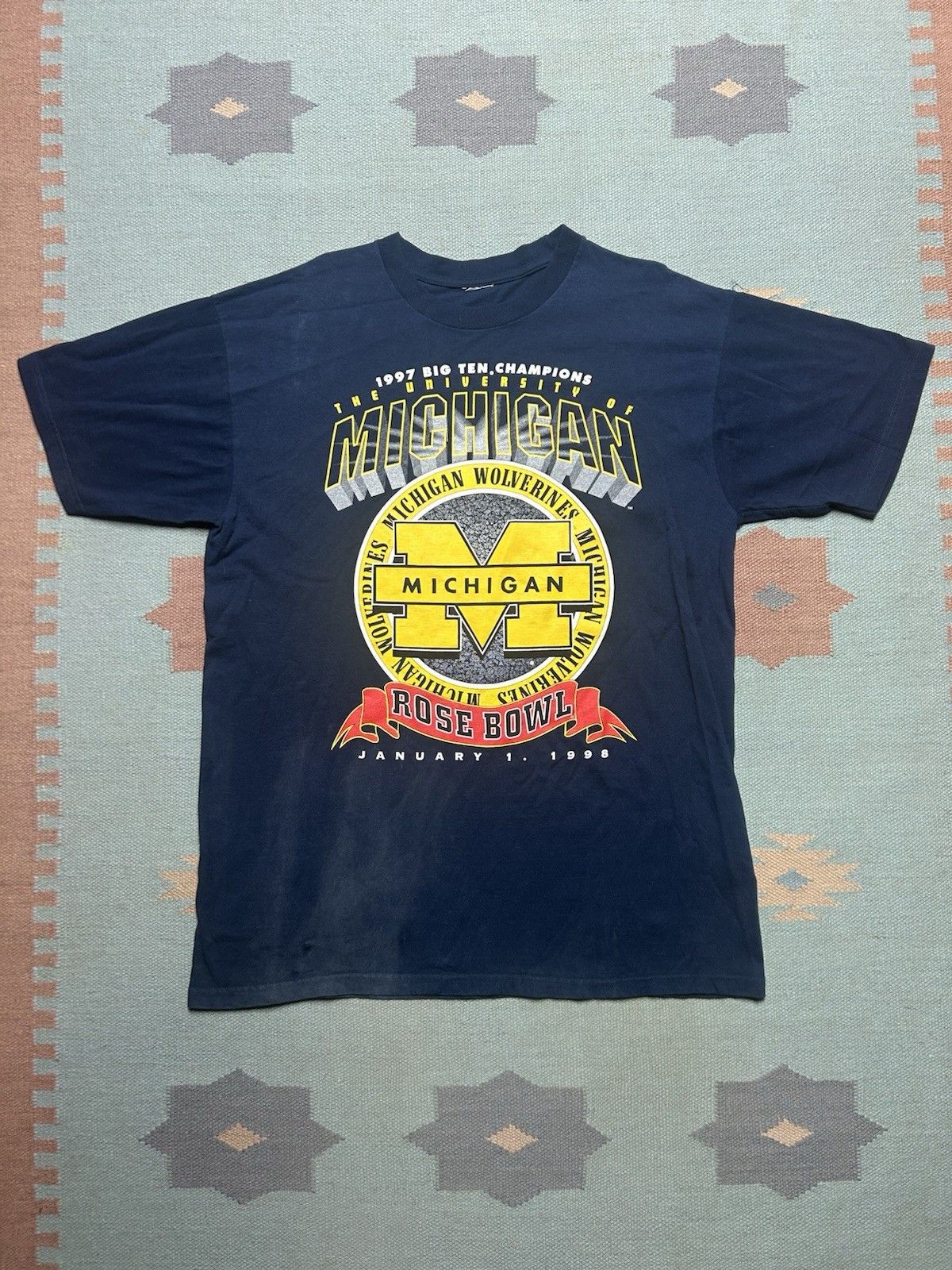 Vintage Vtg t shirt university of Michigan rose bowl 1998 wolveri XL Size US XL / EU 56 / 4 - 1 Thumbnail