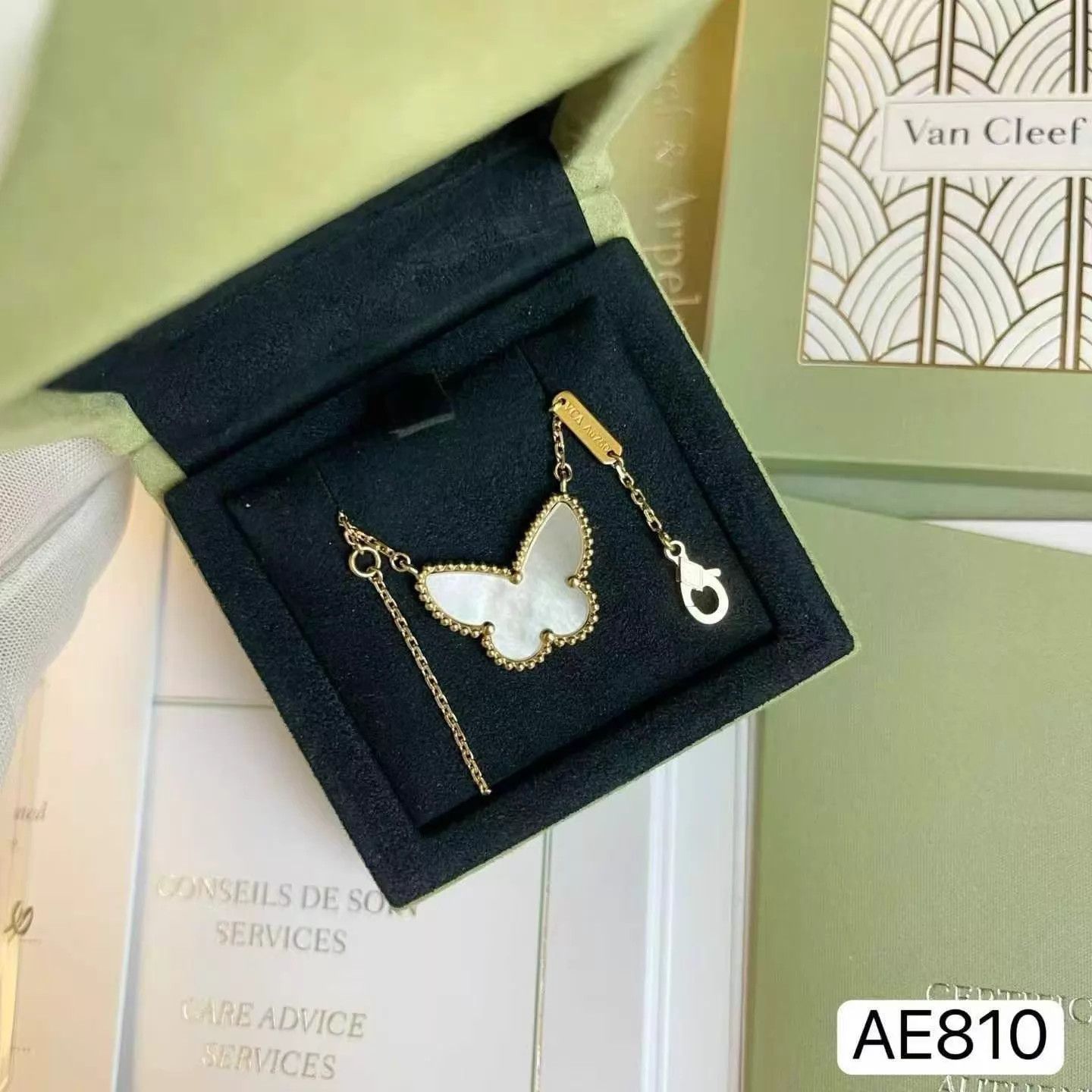 Van Cleef & Arpels VCA White MOP Large Butterfly Necklace New 22 Full Set AE810 Size ONE SIZE - 4 Thumbnail