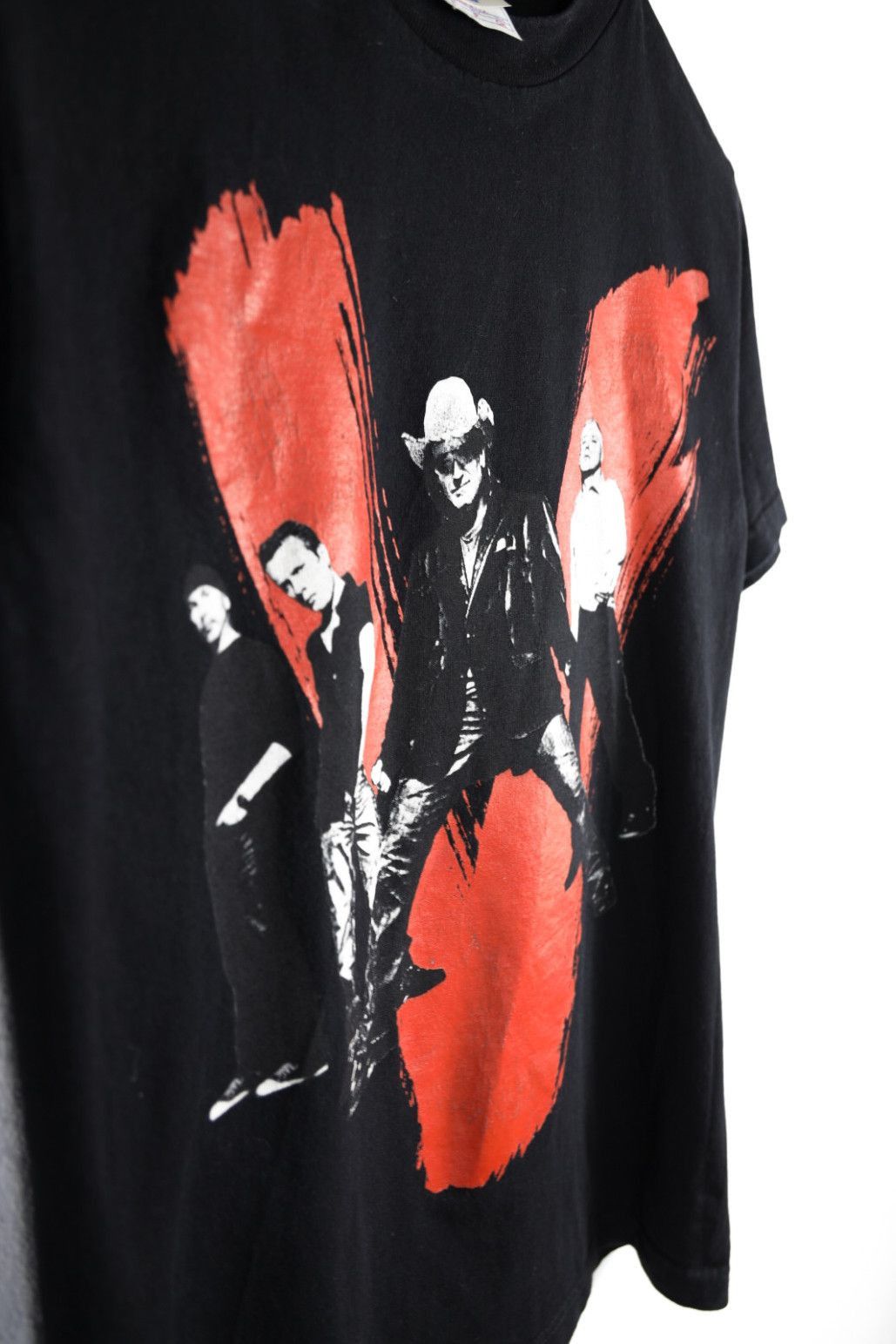 Band Tees × Vintage Vintage Vertigo 2005 Tour Graphic Print Tee T-shirt Y2K Size US S / EU 44-46 / 1 - 5 Thumbnail