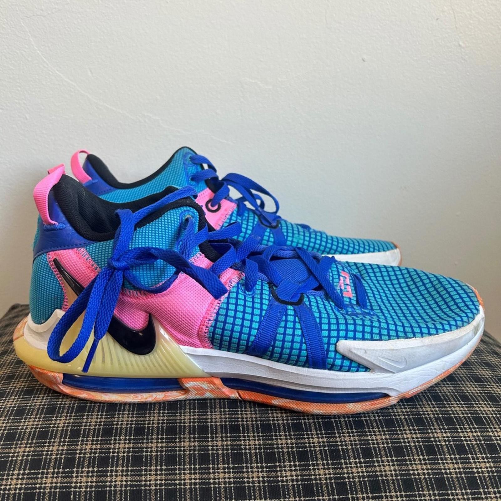 Nike Nike LeBron 6 Men Basketball Shoes Blue Pink Size 11.5 Size US 11.5 / EU 44-45 - 4 Thumbnail