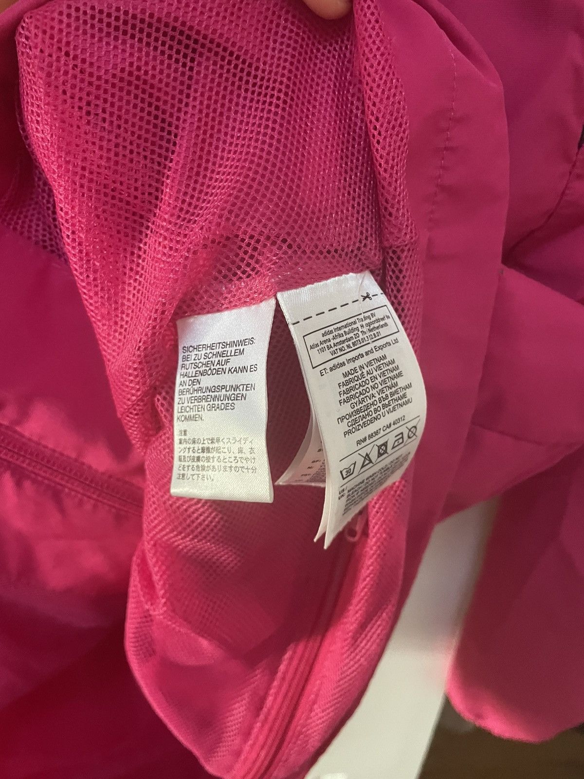 Adidas 2015 Adidas Real Madrid Track Jacket Pink White Size US M / EU 48-50 / 2 - 6 Thumbnail