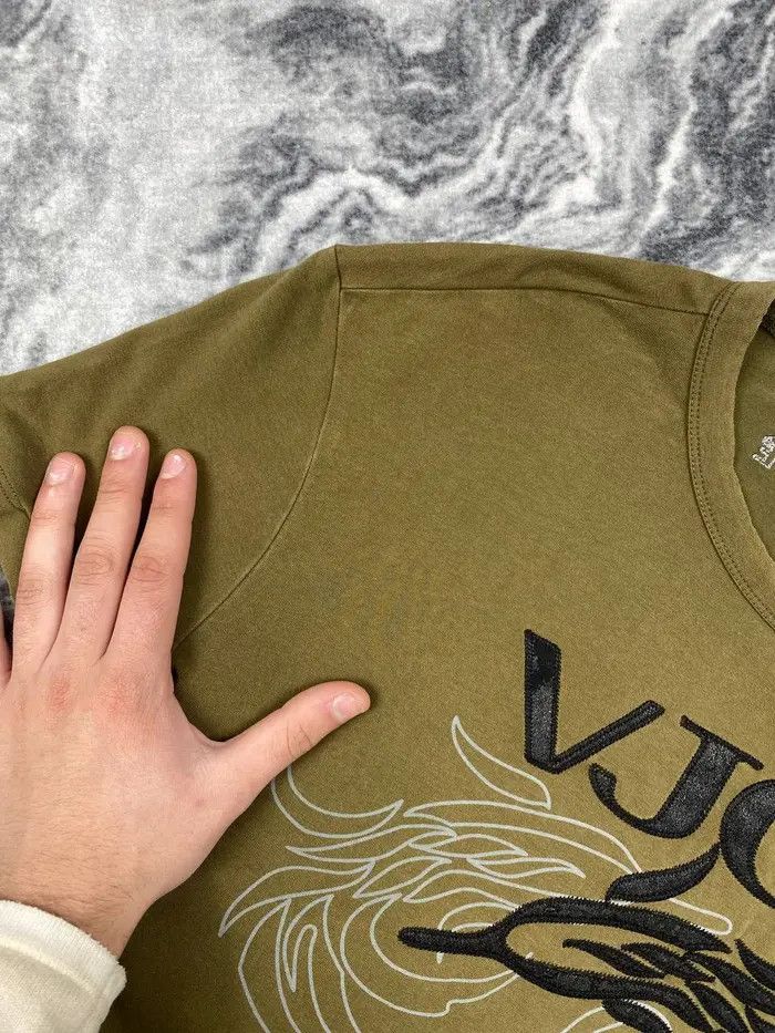 Versace Vintage Versace Jeans Couture T Shirt Big Logo Size US M / EU 48-50 / 2 - 4 Thumbnail