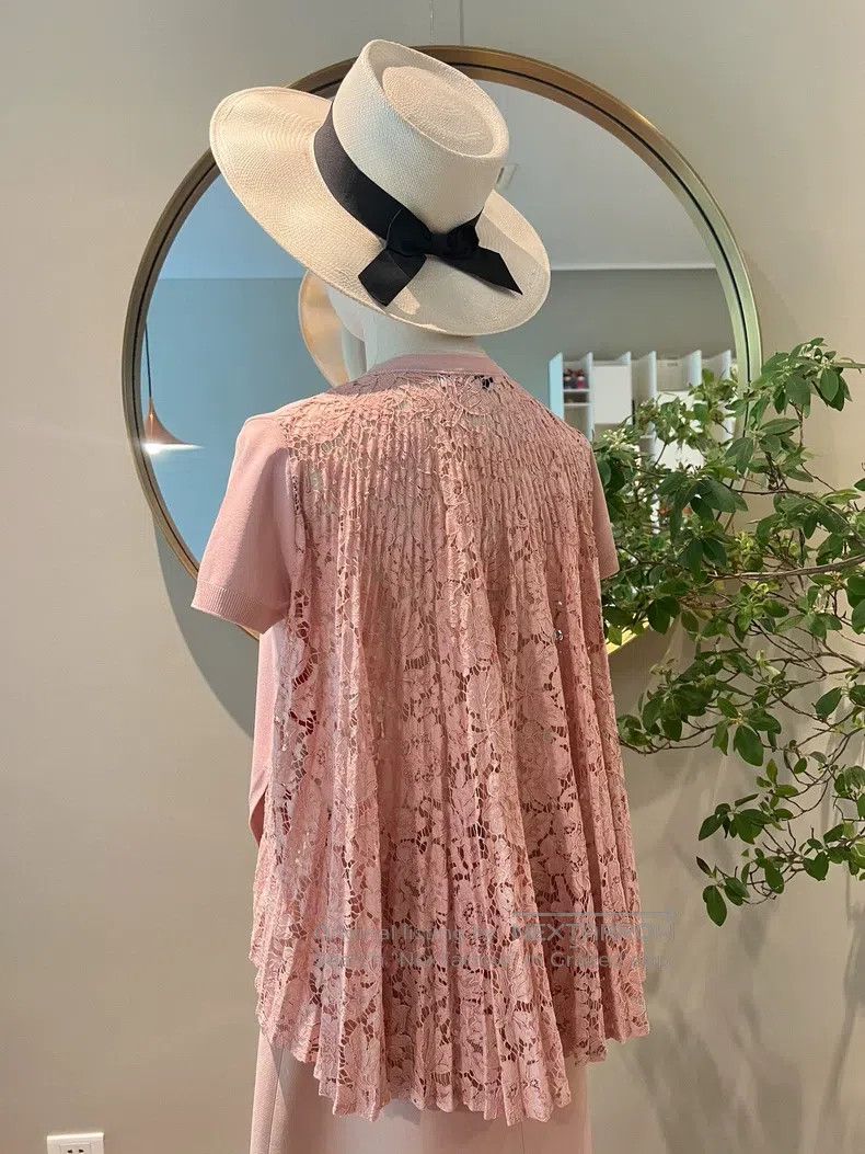 Valentino Valentino Classic set Size S / US 4 / IT 40 - 1 Thumbnail