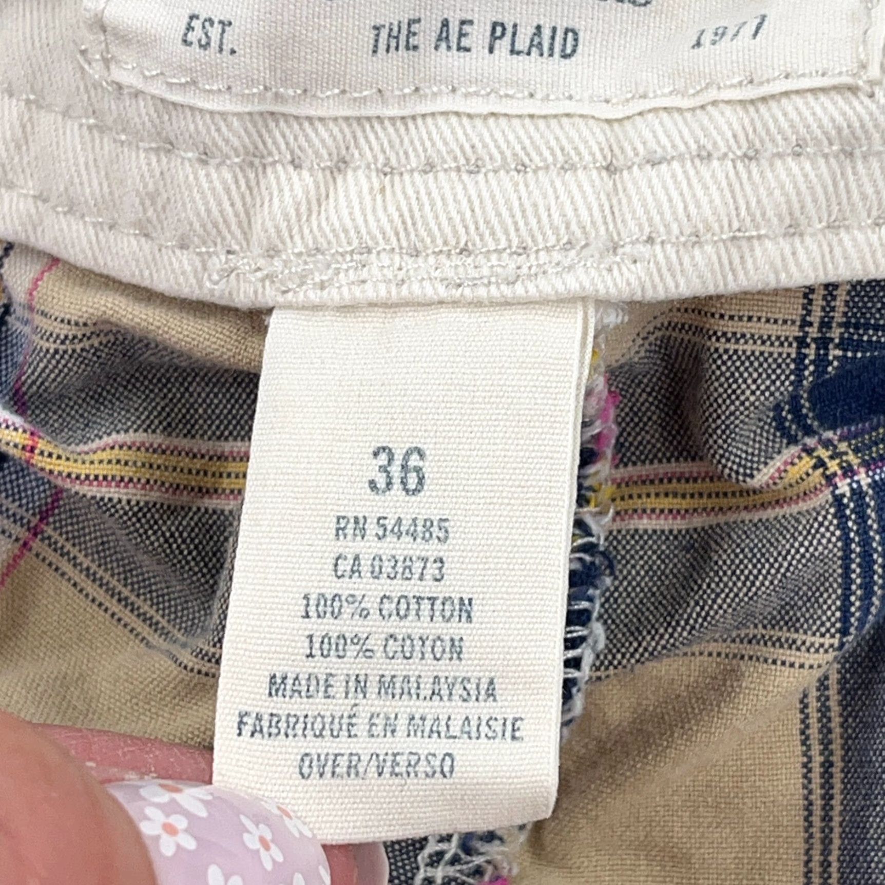 American Eagle Outfitters VINTAGE Y2K American Eagle Shorts Men 36 Tan Pink Tartan Plaid Loose Baggy Fit Size US 36 / EU 52 - 4 Thumbnail