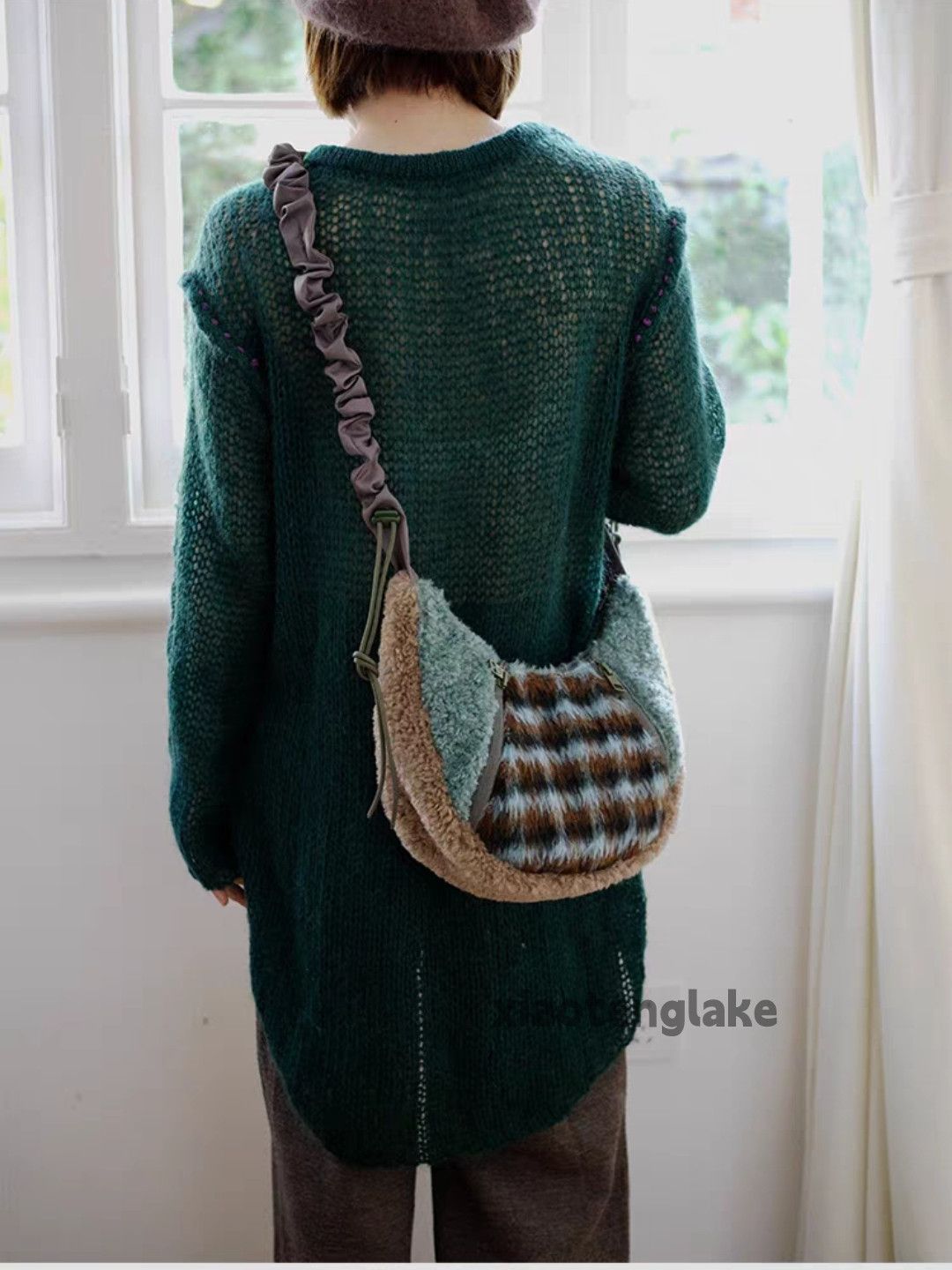 Designer Unisex utility pattern graphic plush patchwork bag Size ONE SIZE - 10 Thumbnail