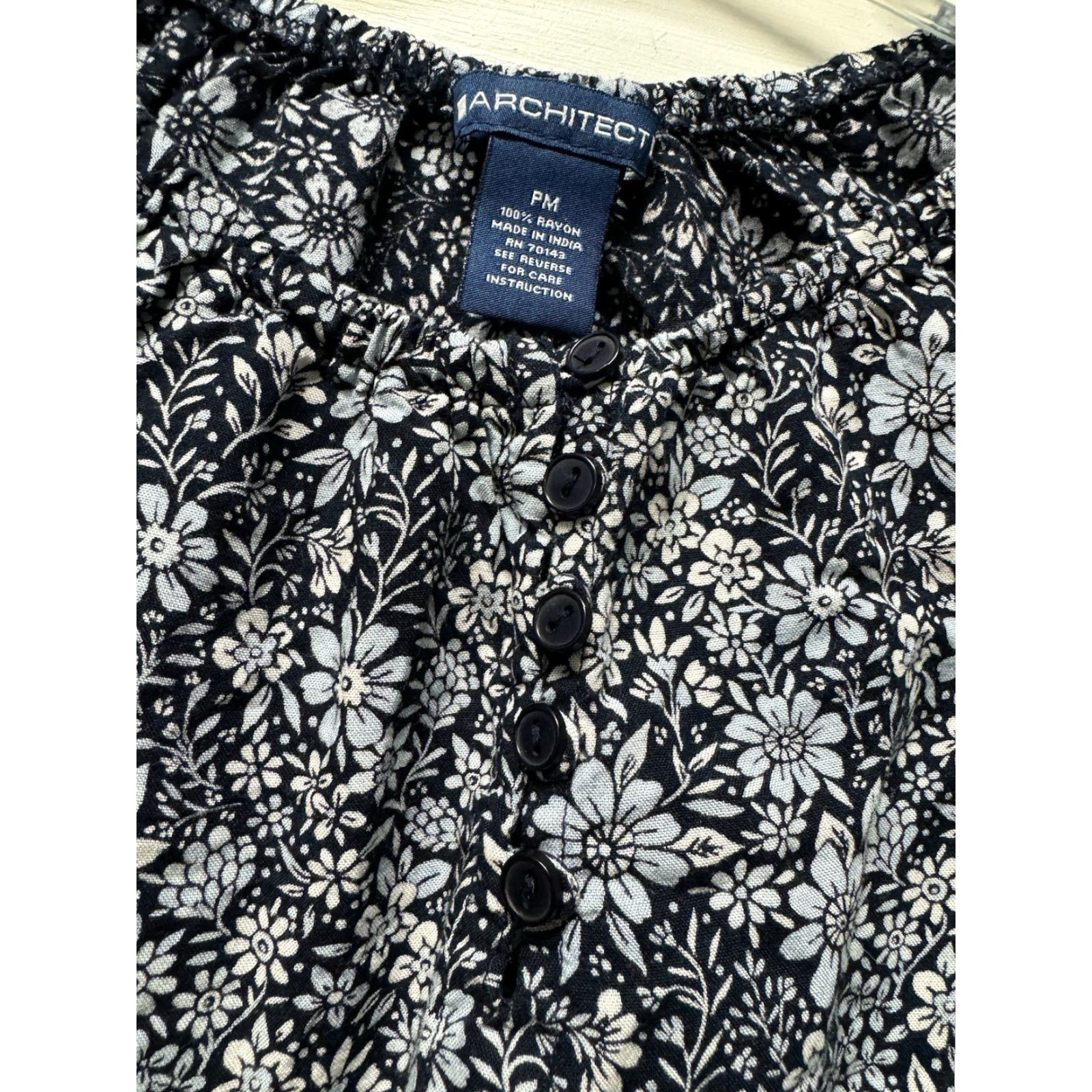 Architect Architect Blouse Womens Petite Medium Floral Black Rayon Grunge Whimsigoth Y2K/Pullover, Casual Travel, Lightweight, Flower, 2000s, Petites, Basic Size M / US 6-8 / IT 42-44 - 3 Thumbnail