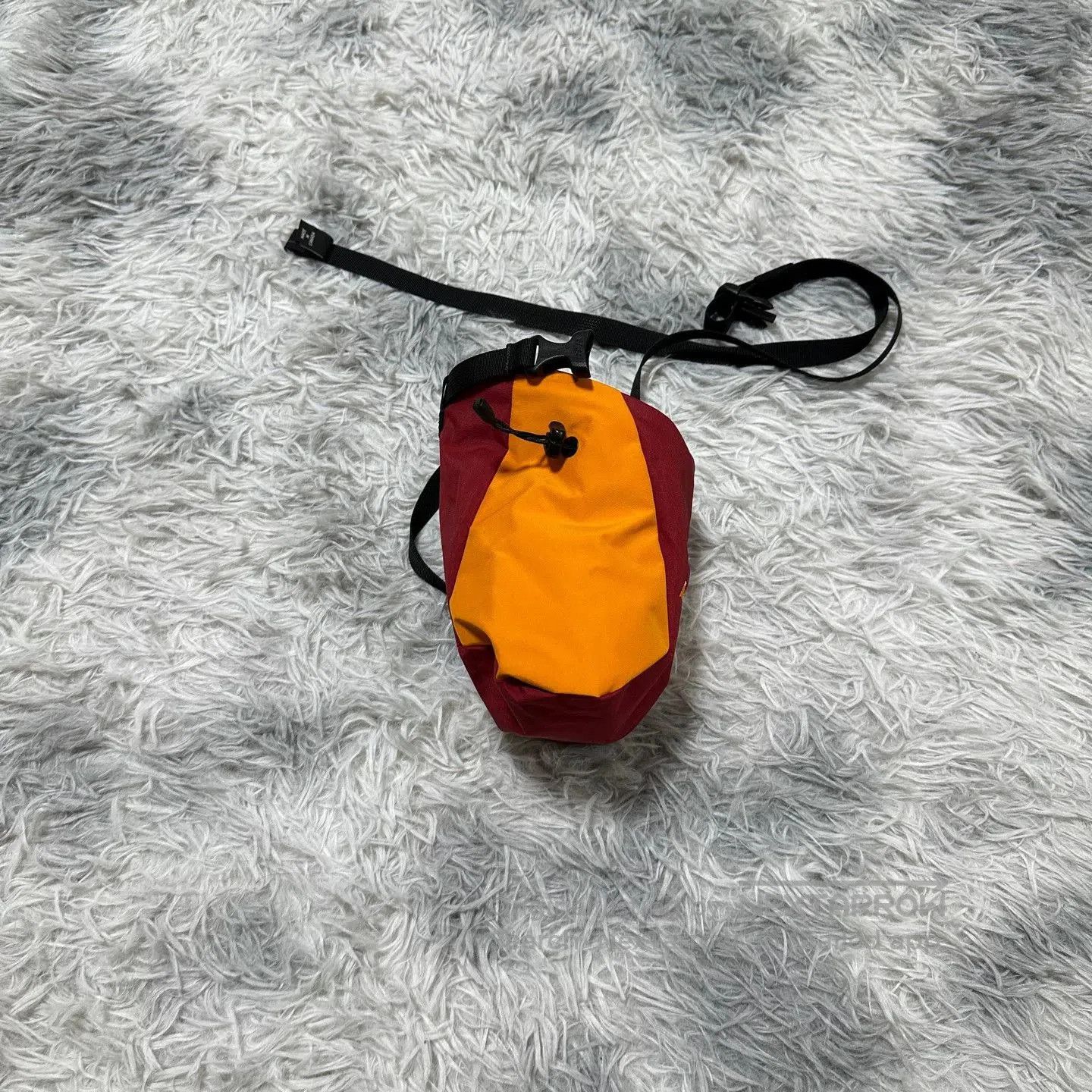 Arc'teryx Arcteryx ION LIGHTWEIGHT Chalk Bag. Size ONE SIZE - 4 Thumbnail