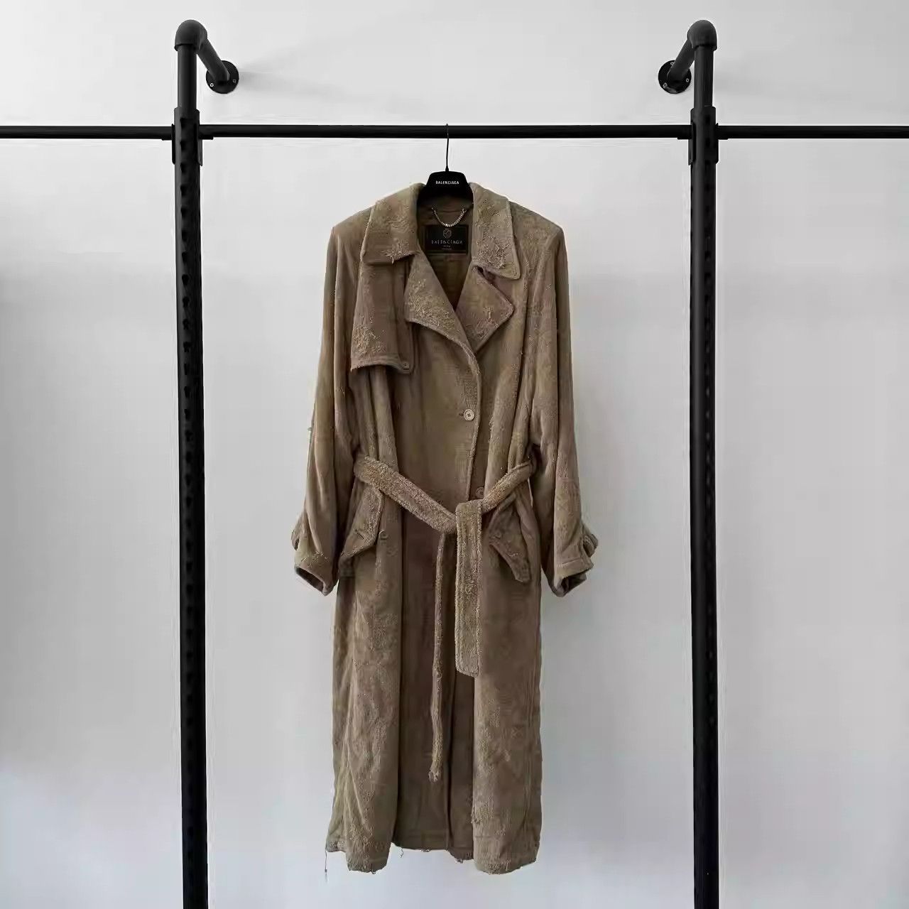 Balenciaga Balenciaga FW22 Trench Coat Size US L / EU 52-54 / 3 - 1 Thumbnail