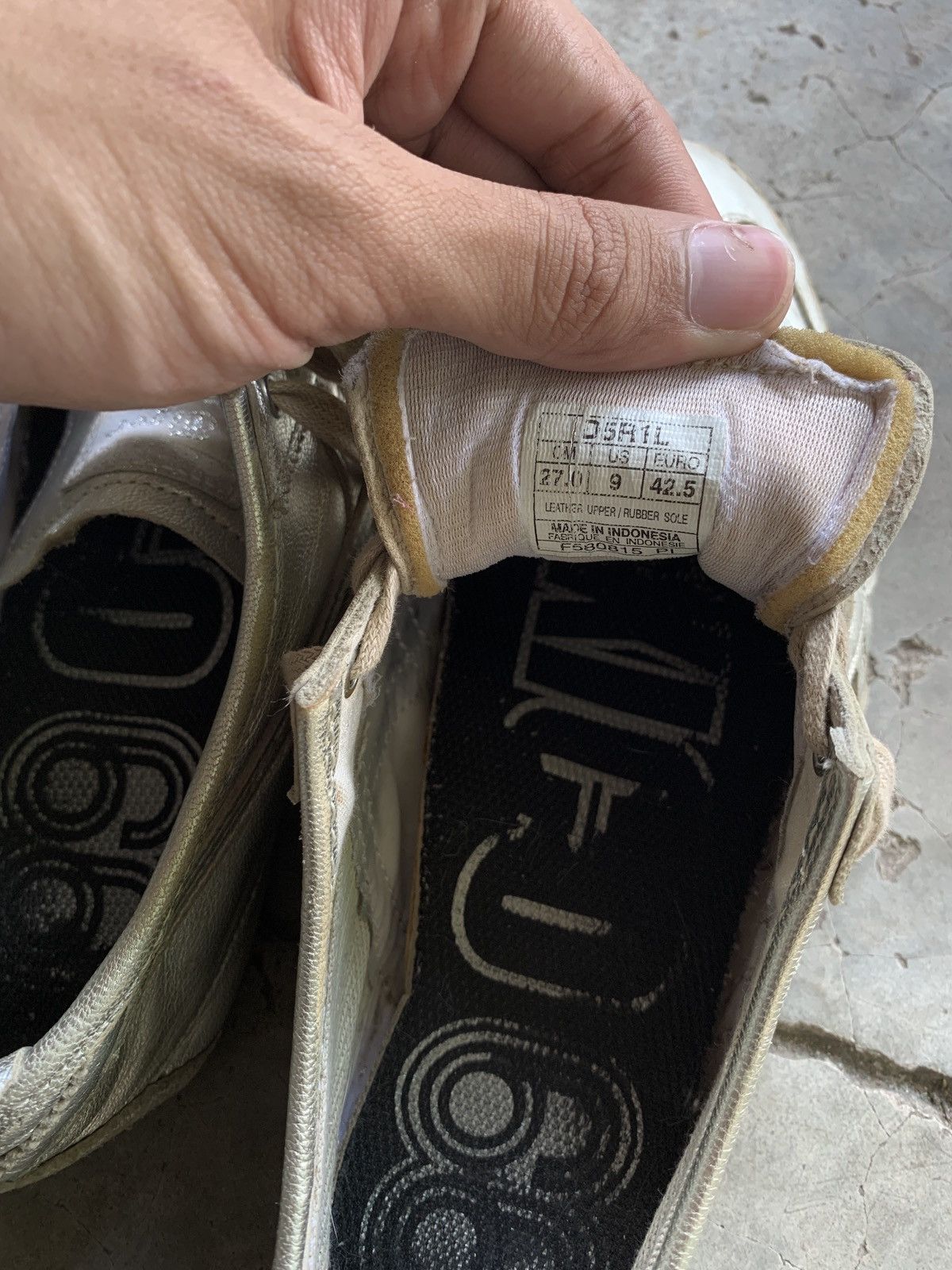 Onitsuka Tiger Thrashed Onitsuka Tiger Mexico 66 Silver Low-Top Sneaker Size US 9 / EU 42 - 8 Thumbnail