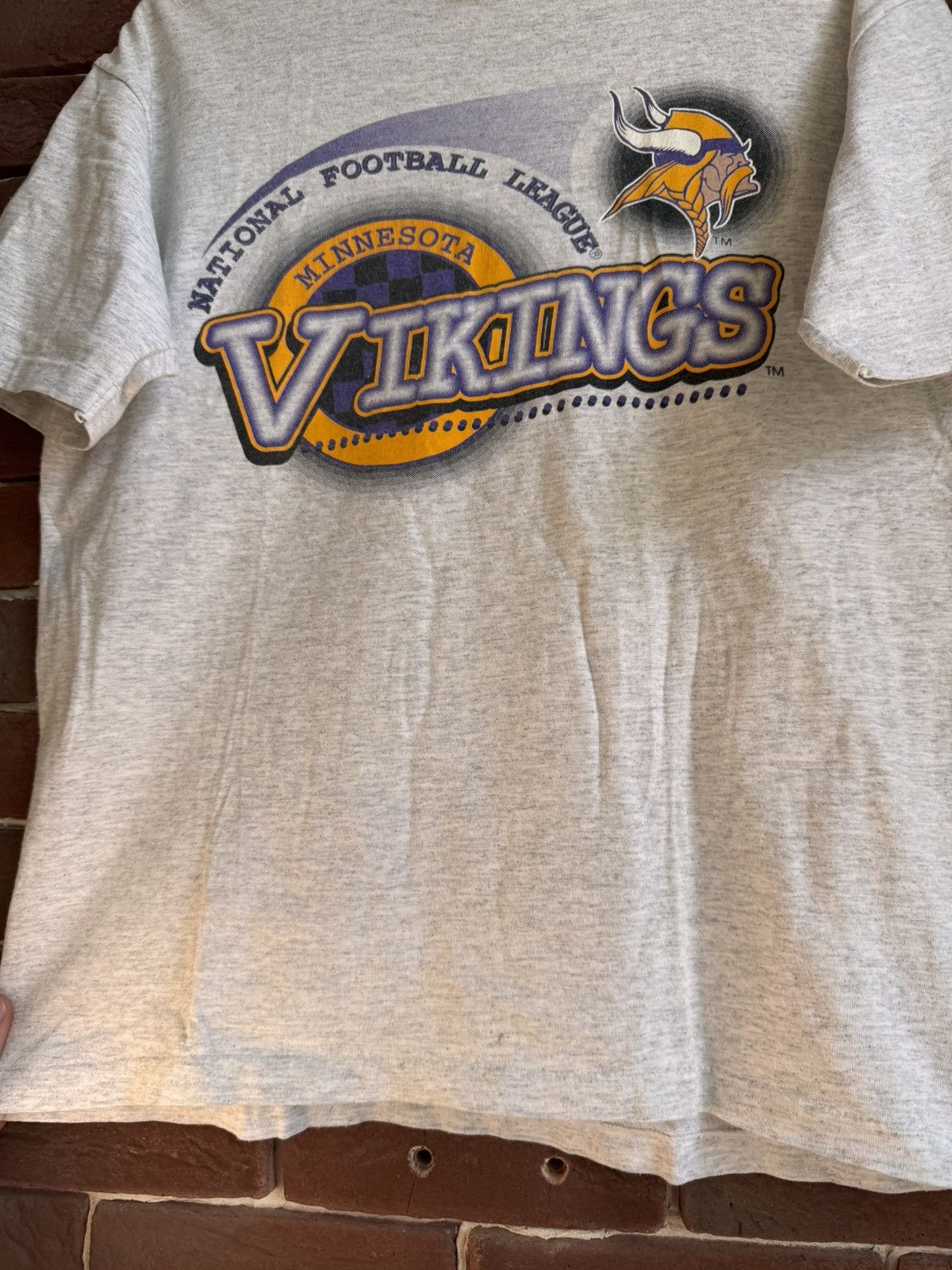 NFL Vintage Minnesota Vikings Tee 90s NFL NHL NBA HYPE STREETWEA Size US L / EU 52-54 / 3 - 8 Thumbnail