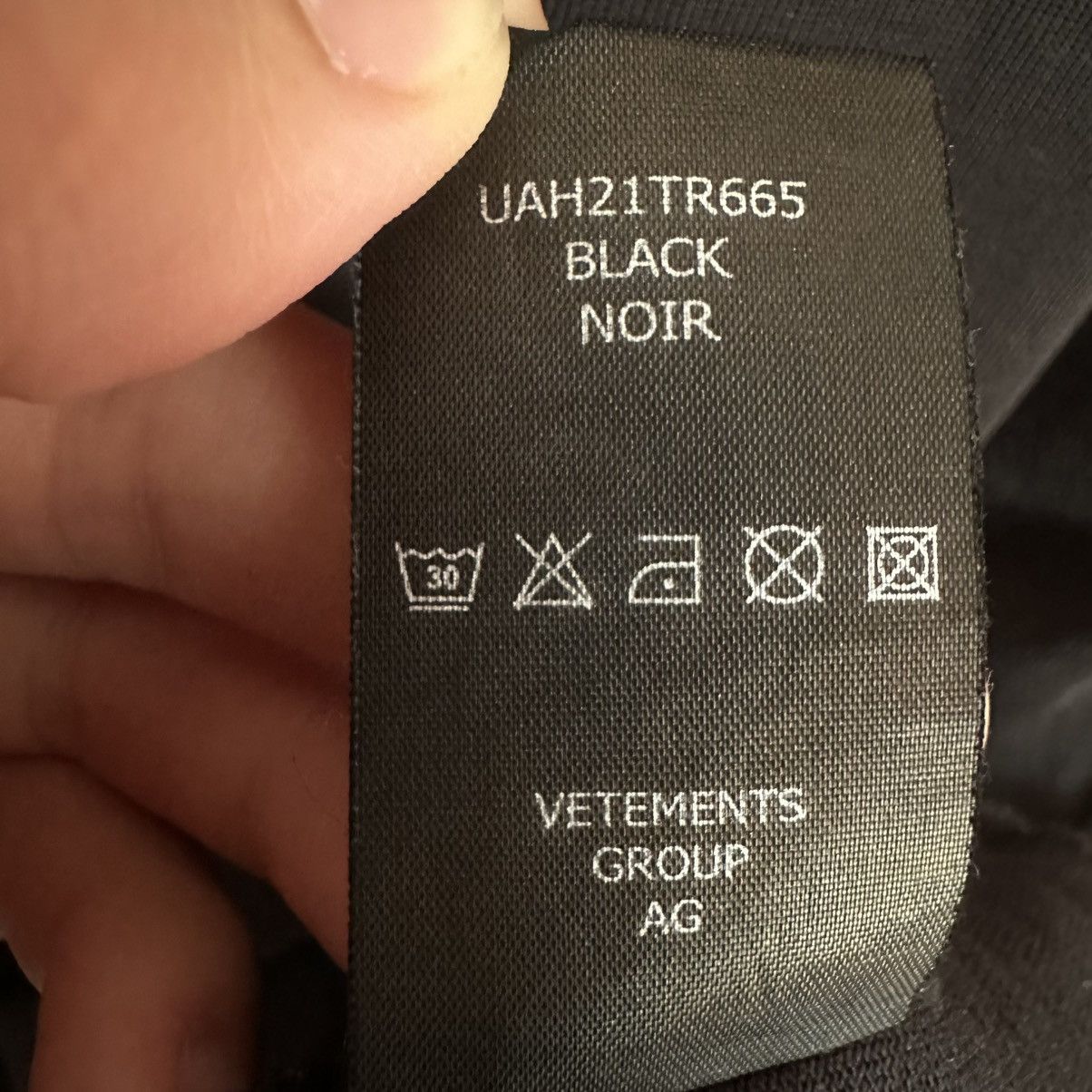 Vetements Vetements Skull Mask Long Sleeve Tee AW20 Size US S / EU 44-46 / 1 - 9 Thumbnail