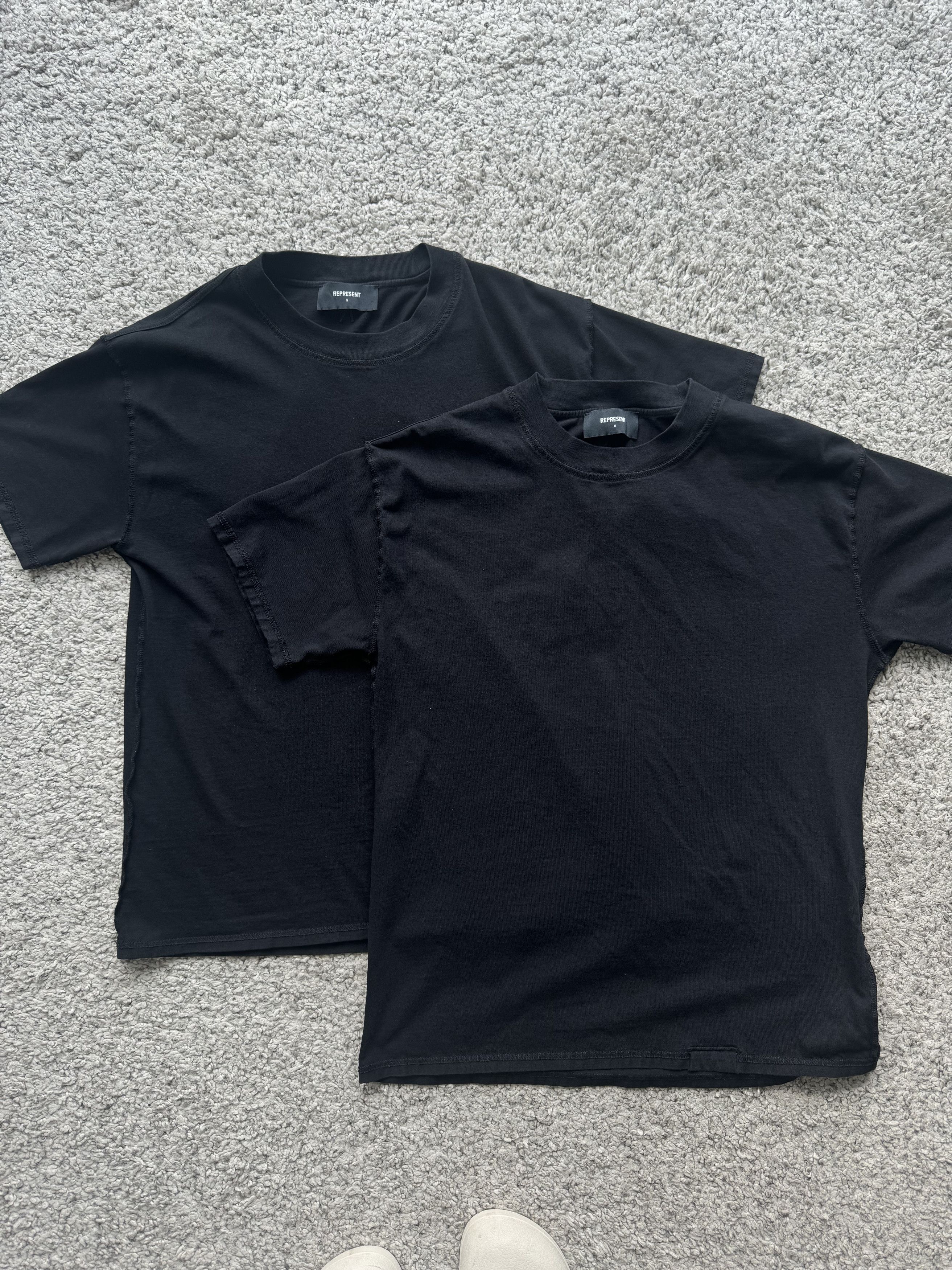 Represent Clo. Initial Tee (2 shirts) Size US S / EU 44-46 / 1 - 4 Thumbnail