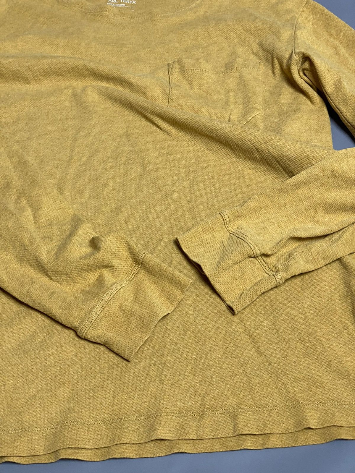 Arc'teryx Arc'teryx Sirrus Pocket Logo Long Sleeve Shirt Mustard Sz M Size US M / EU 48-50 / 2 - 5 Thumbnail