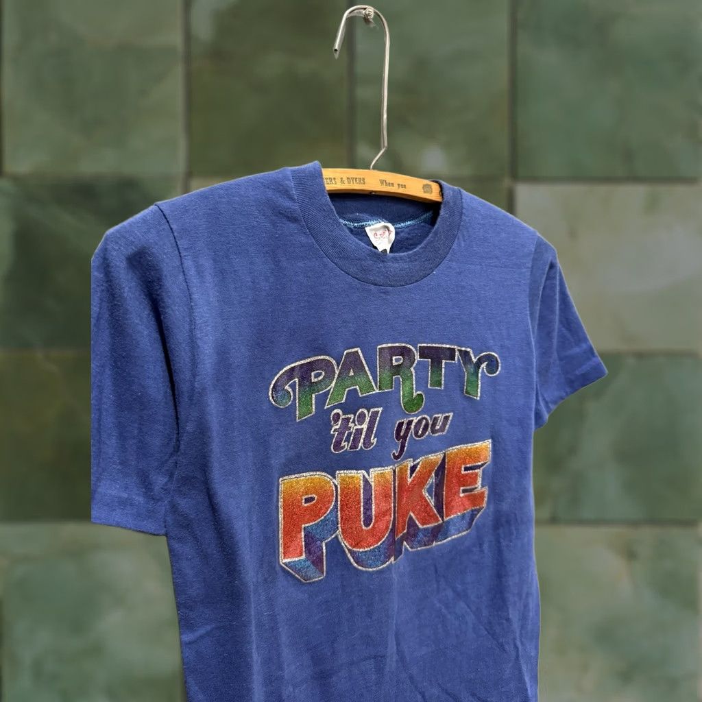 Vintage VINTAGE Party Till You Puke Iron On Blue Tee Shirt S Stedman Men T-Shirt 70s Size US S / EU 44-46 / 1 - 1 Thumbnail