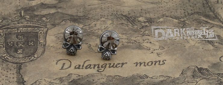 Jewelry Skull New Design Earrings One Pairs Chrome Jewelry Size ONE SIZE - 4 Thumbnail