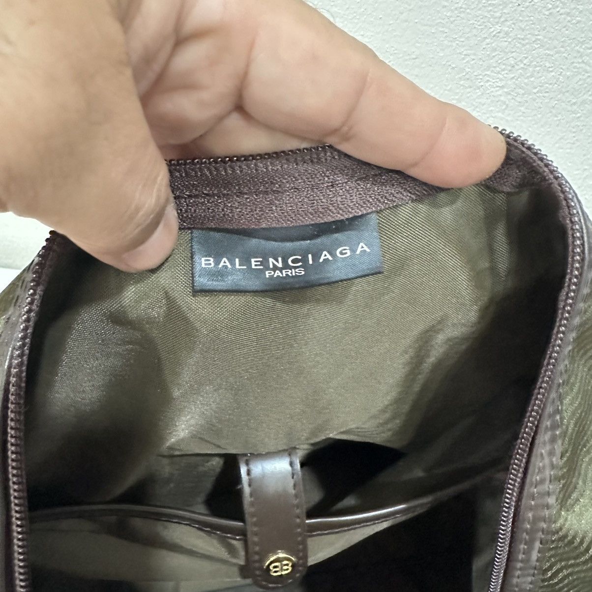 Balenciaga ‼️LASTDROP‼️ BALENCIAGA BB KHAKI GREEN BOSTON TRAVEL BAG Size ONE SIZE - 14 Thumbnail