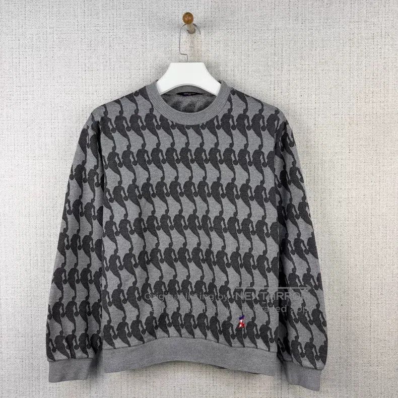 Louis Vuitton Louis Vuitton NBA Logo Full Print Knit Crew Neck Sweatshir Size US M / EU 48-50 / 2 - 1 Thumbnail