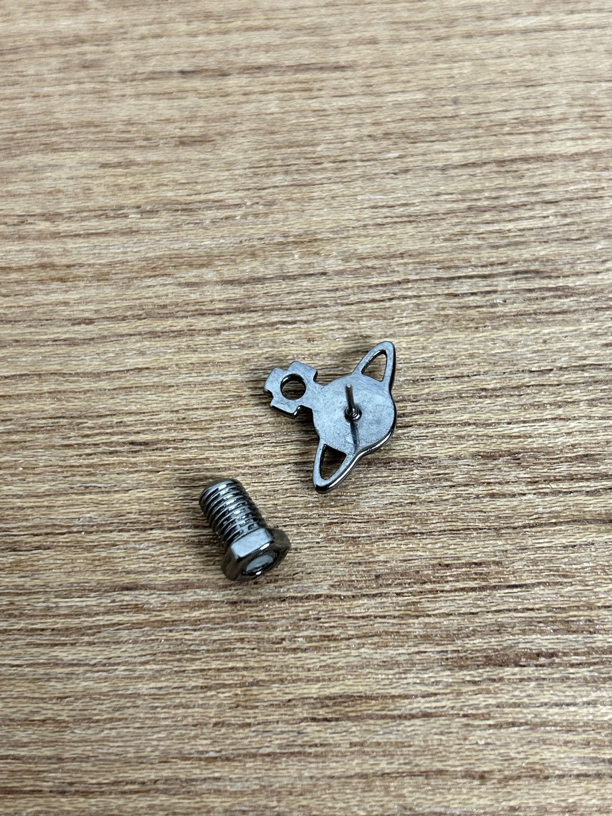 Vivienne Westwood Jolene Bolt Single Earring Gunmetal