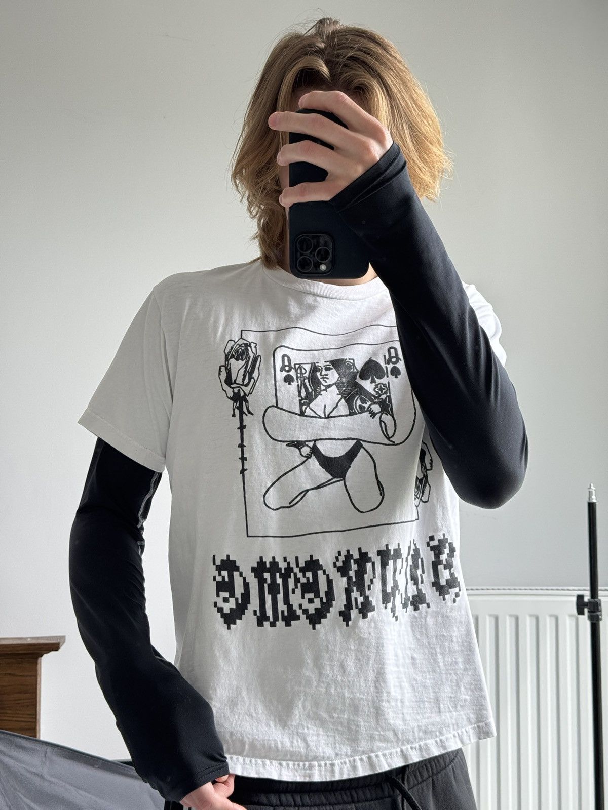 Supreme Supreme Queen Tee Size US M / EU 48-50 / 2 - 4 Thumbnail