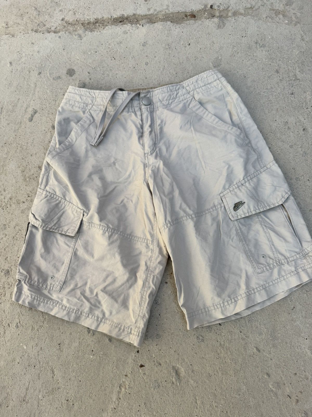 Nike VERY RARE NIKE CARGO SHORTS Size US 31 - 2 Thumbnail