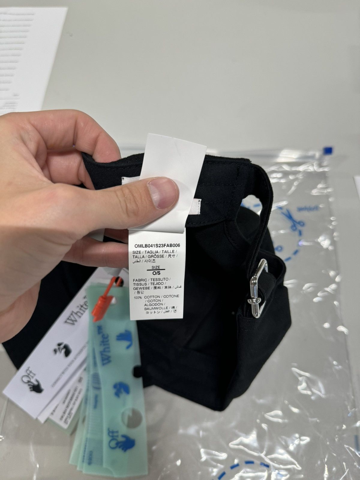 Off-White Off-White Arrow Embroidery Baseball Cap NEW 350$ Size ONE SIZE - 6 Thumbnail