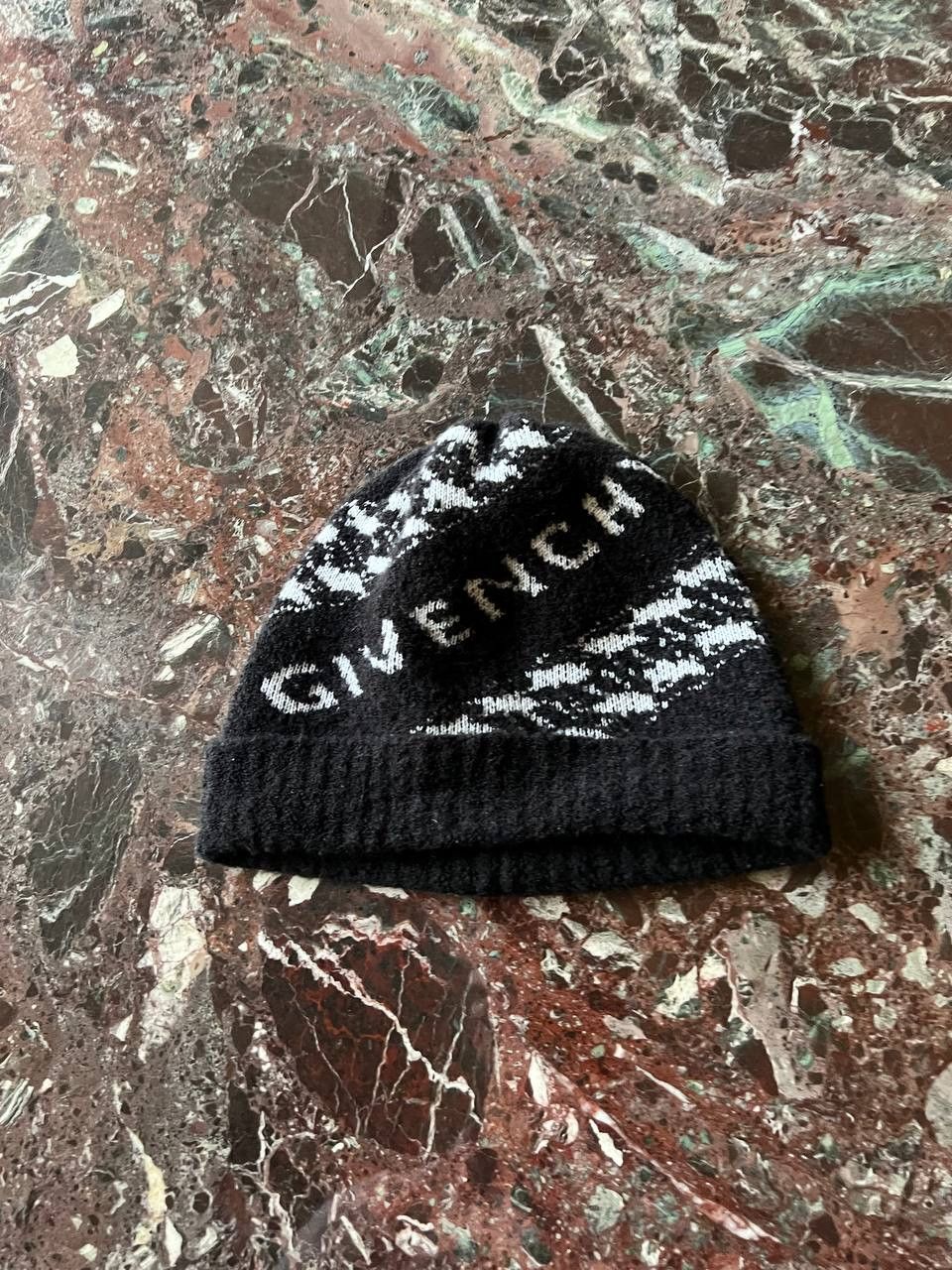 image of Givenchy Cap in Black, Men's