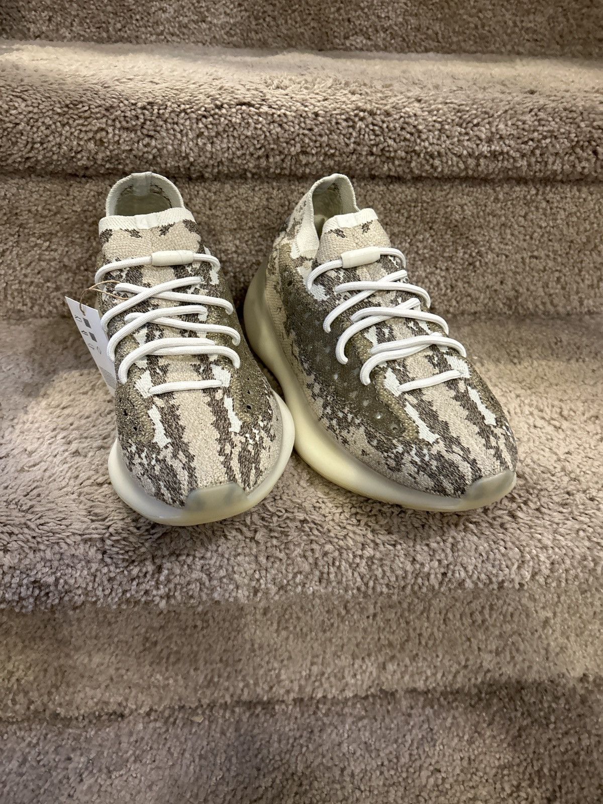 Adidas × Yeezy Pyrite Size US 9 / EU 42 - 11 Thumbnail