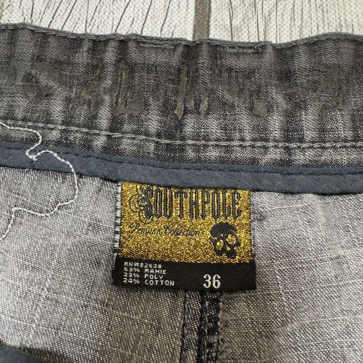Southpole × Vintage Vintage Southpole jean shorts Size US 36 / EU 52 - 4 Thumbnail