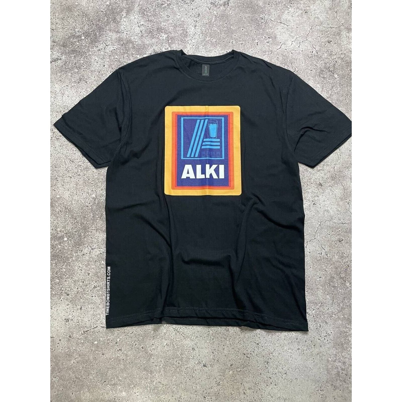 Gildan × Vintage Vintage ALKI Black Graphic T-Shirt L Gildan Softstyle Size US L / EU 52-54 / 3 - 1 Thumbnail