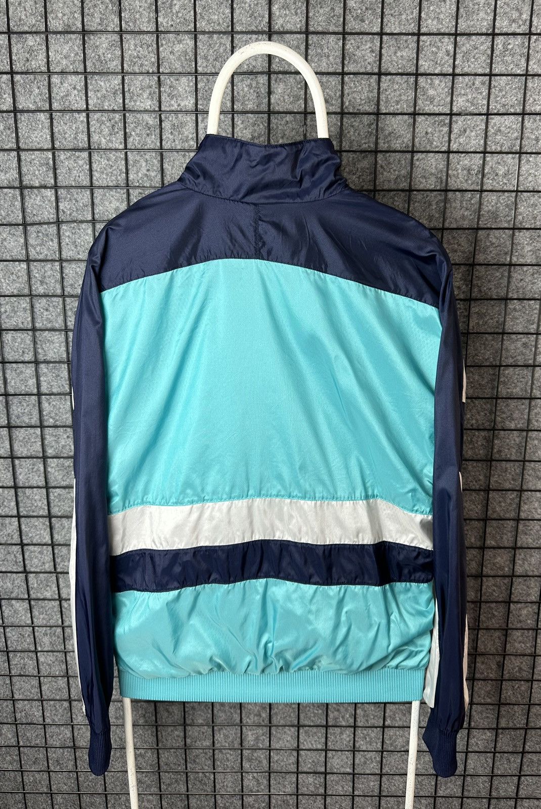 Vintage Adidas Vintage Streetwear Logo Nylon Track Top Jacket Size M Size US M / EU 48-50 / 2 - 10 Thumbnail