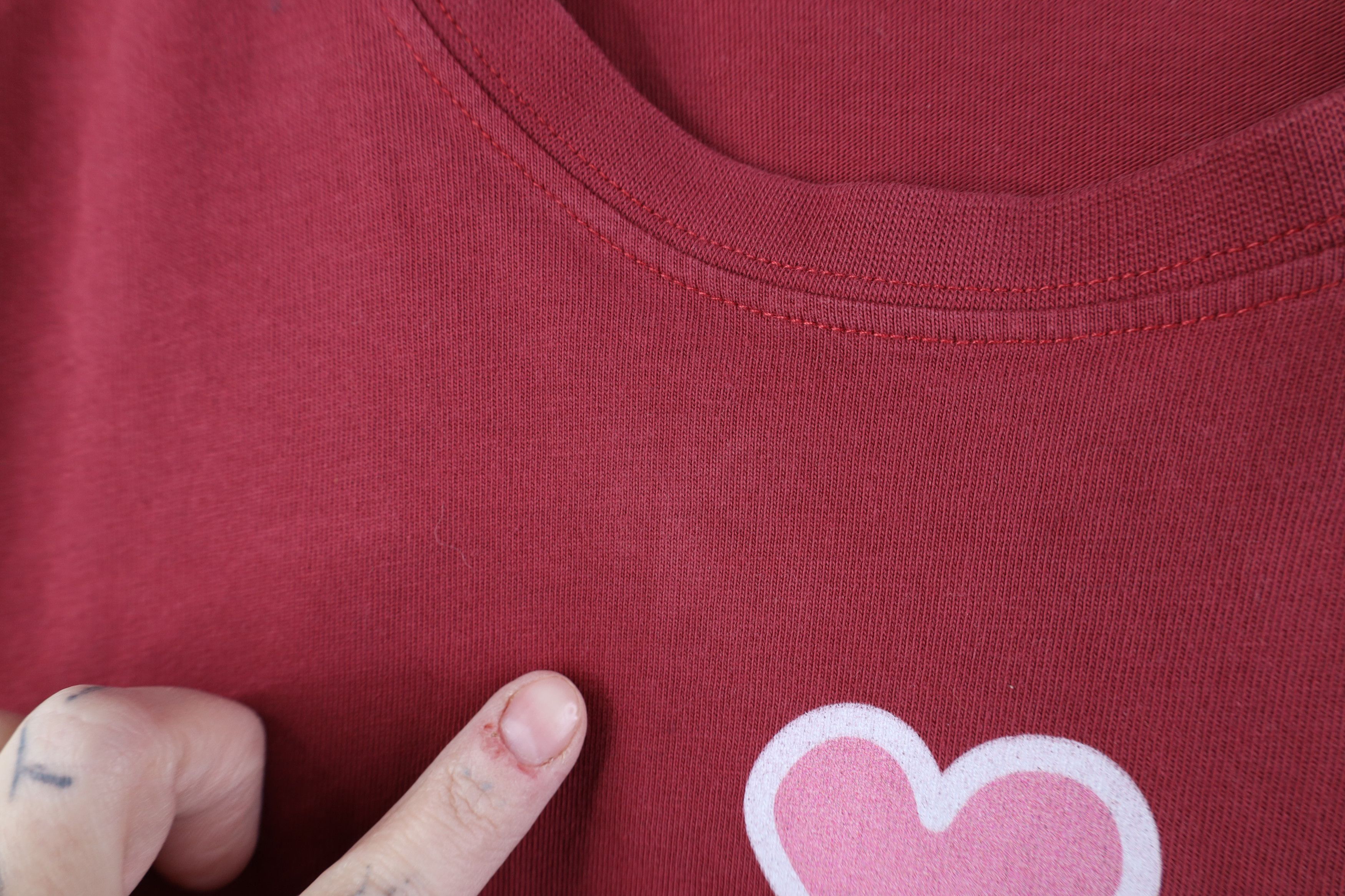 Life is Good Life Is Good Spell Out Heart Long Sleeve T-Shirt Red Cotton Size M / US 6-8 / IT 42-44 - 5 Thumbnail