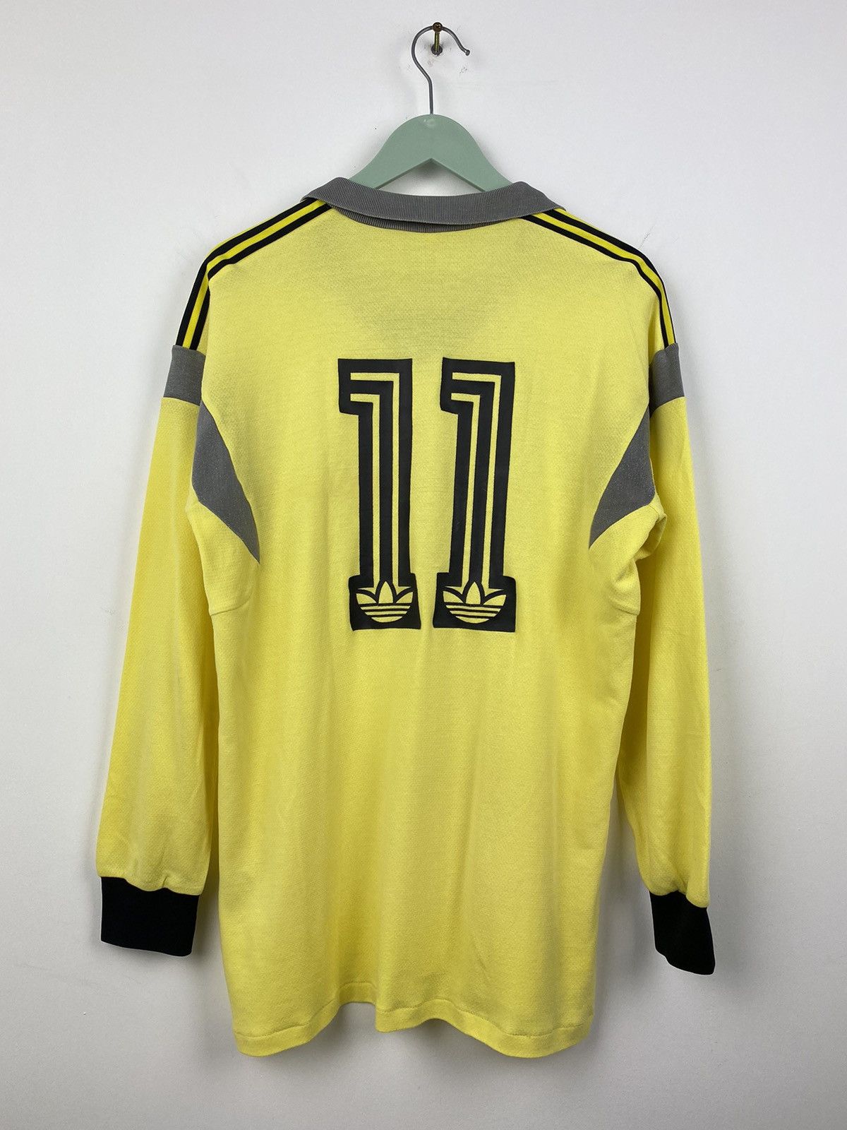 Adidas Vintage Adidas Winterthur 1980s #11 Ventex Soccer Jersey Size US M / EU 48-50 / 2 - 1 Thumbnail