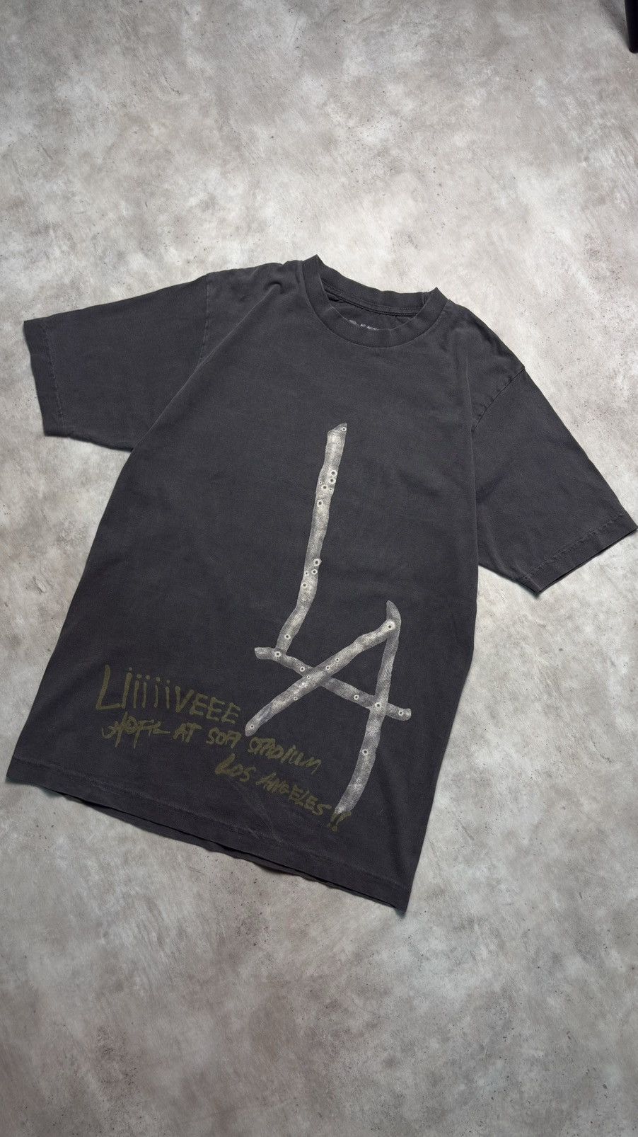 Travis Scott Vtg Travis Scott Utopia Circus Maximus L.A. Exclusive Tee S Size US S / EU 44-46 / 1 - 2 Thumbnail
