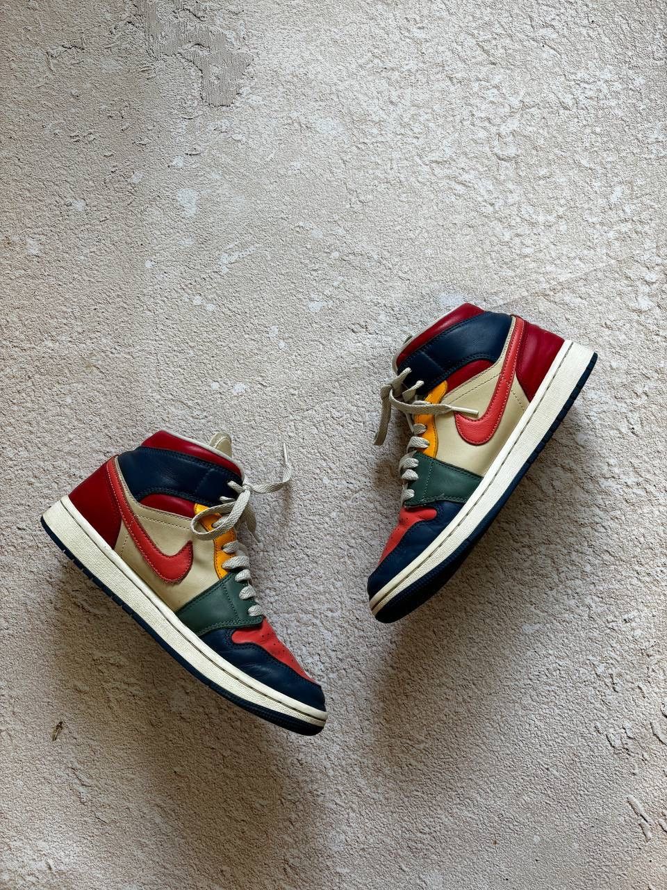 Jordan Brand × Nike Jordan Nike vintage distressed high top sneakers Size US 7.5 / EU 40-41 - 3 Thumbnail
