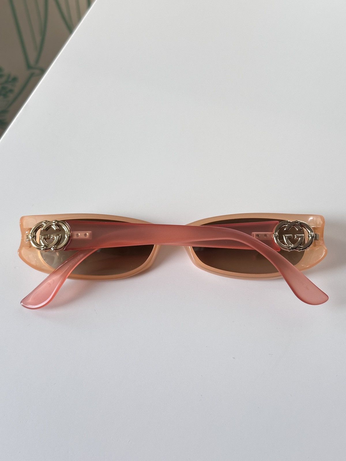 Gucci GUCCI 00’s GG Bamboo Logo Transparent Peach & Red Sunglasses Size ONE SIZE - 5 Thumbnail