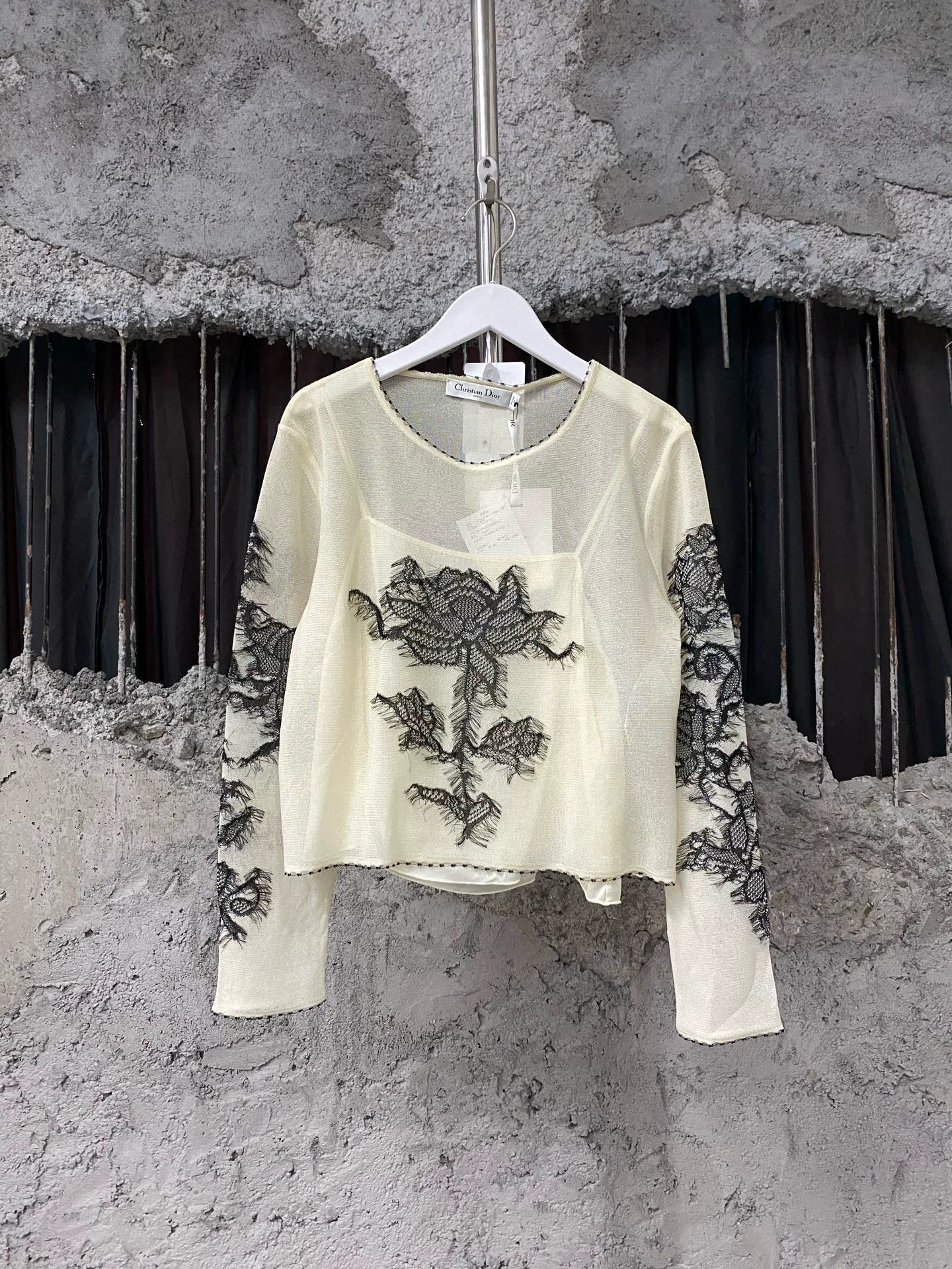 Dior Dior lace knit long sleeve 40 Size M / US 6-8 / IT 42-44 - 1 Thumbnail