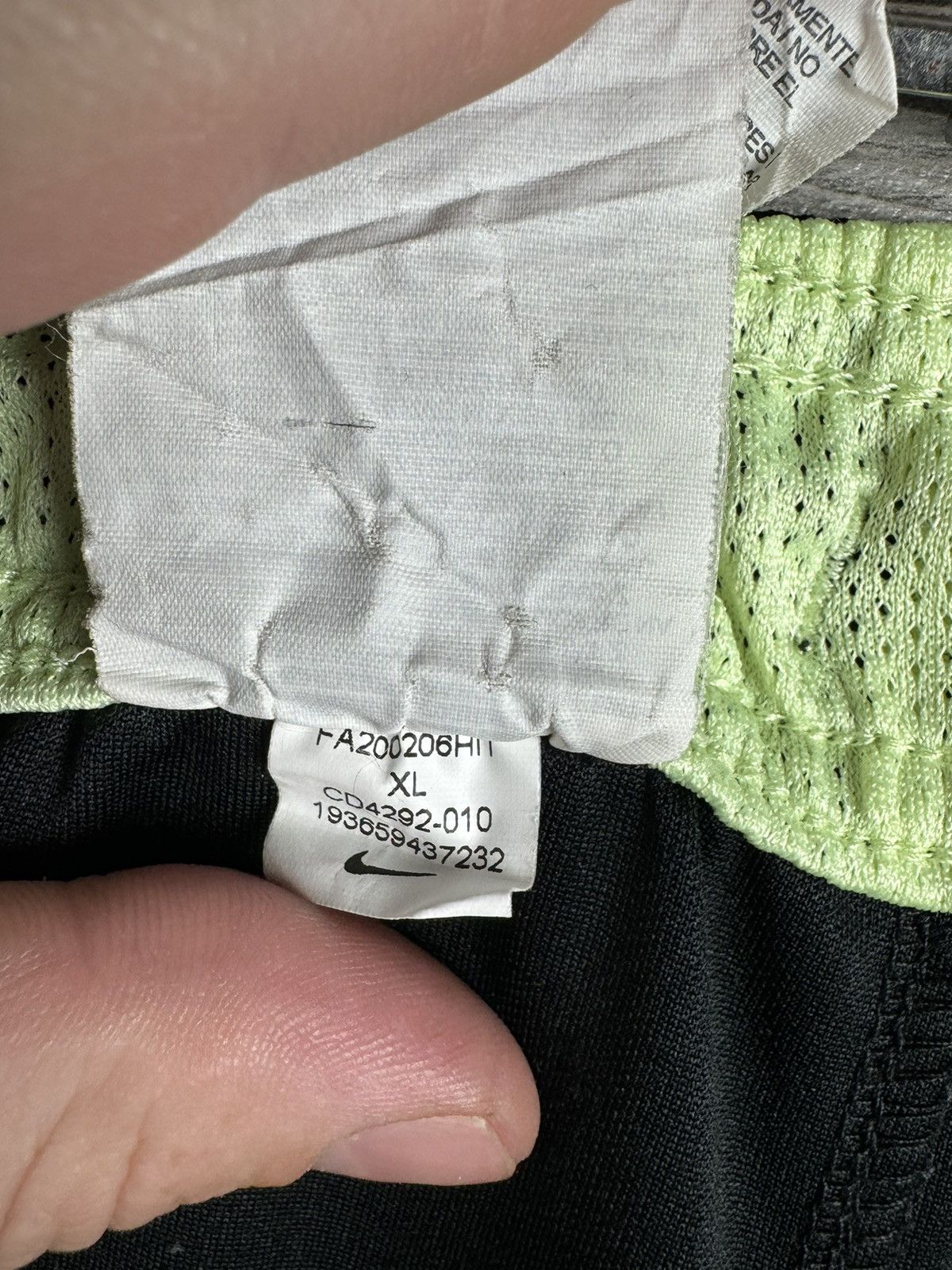 Nike Nike Tottenham Away Shorts Size US 36 / EU 52 - 5 Thumbnail