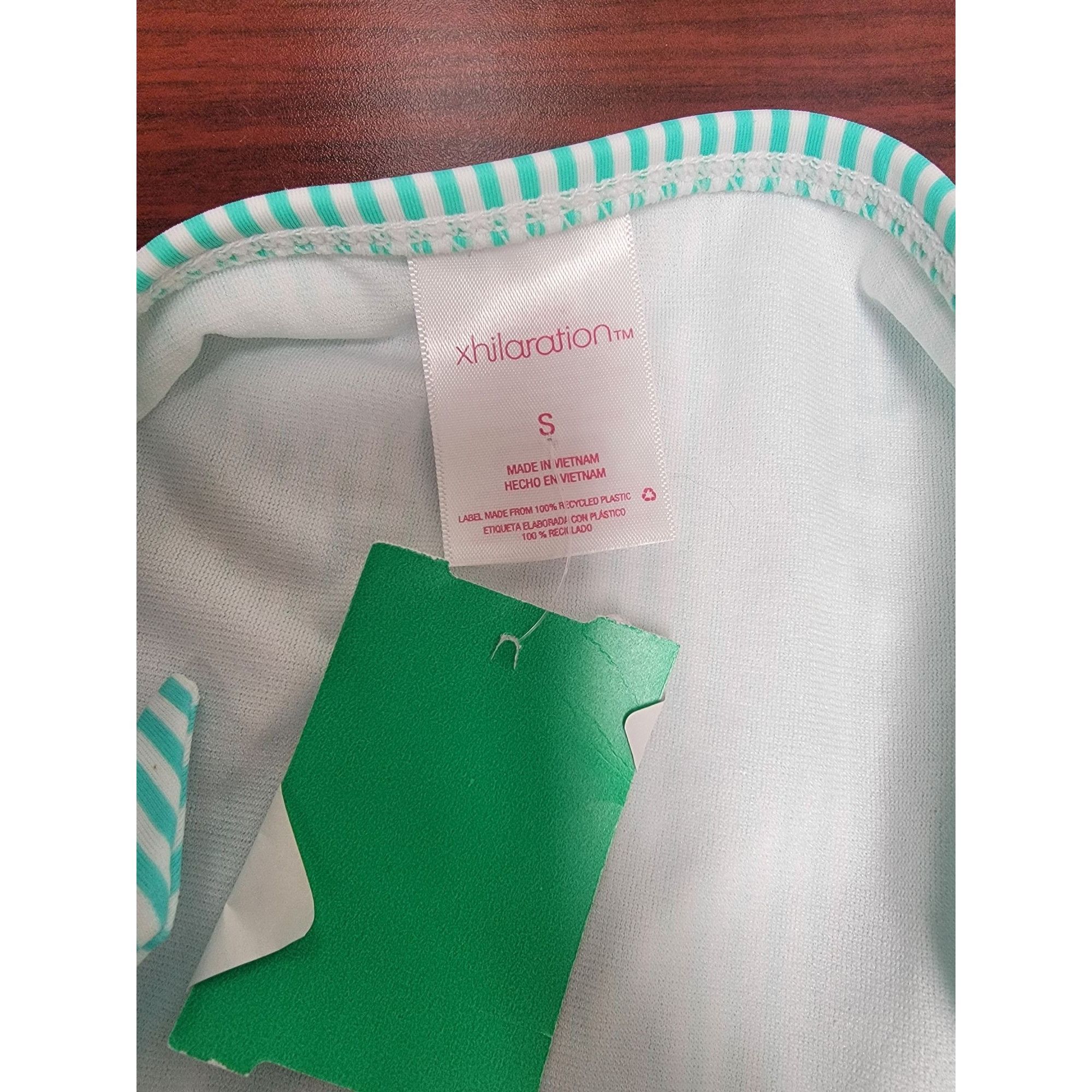 Other Striped Green & White Bikini Bottoms With Side Ties Xhilarat Size ONE SIZE - 4 Thumbnail