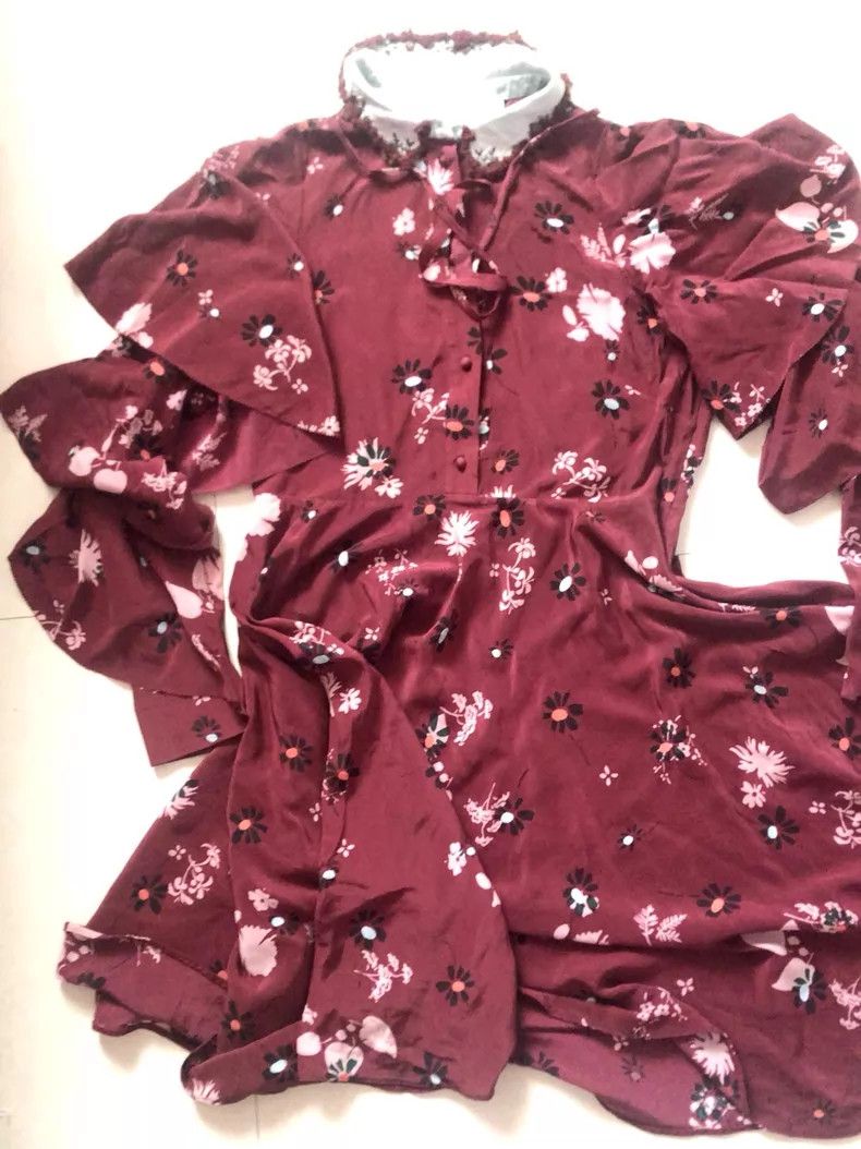 Valentino Valentino dress Size M / US 6-8 / IT 42-44 - 1 Thumbnail