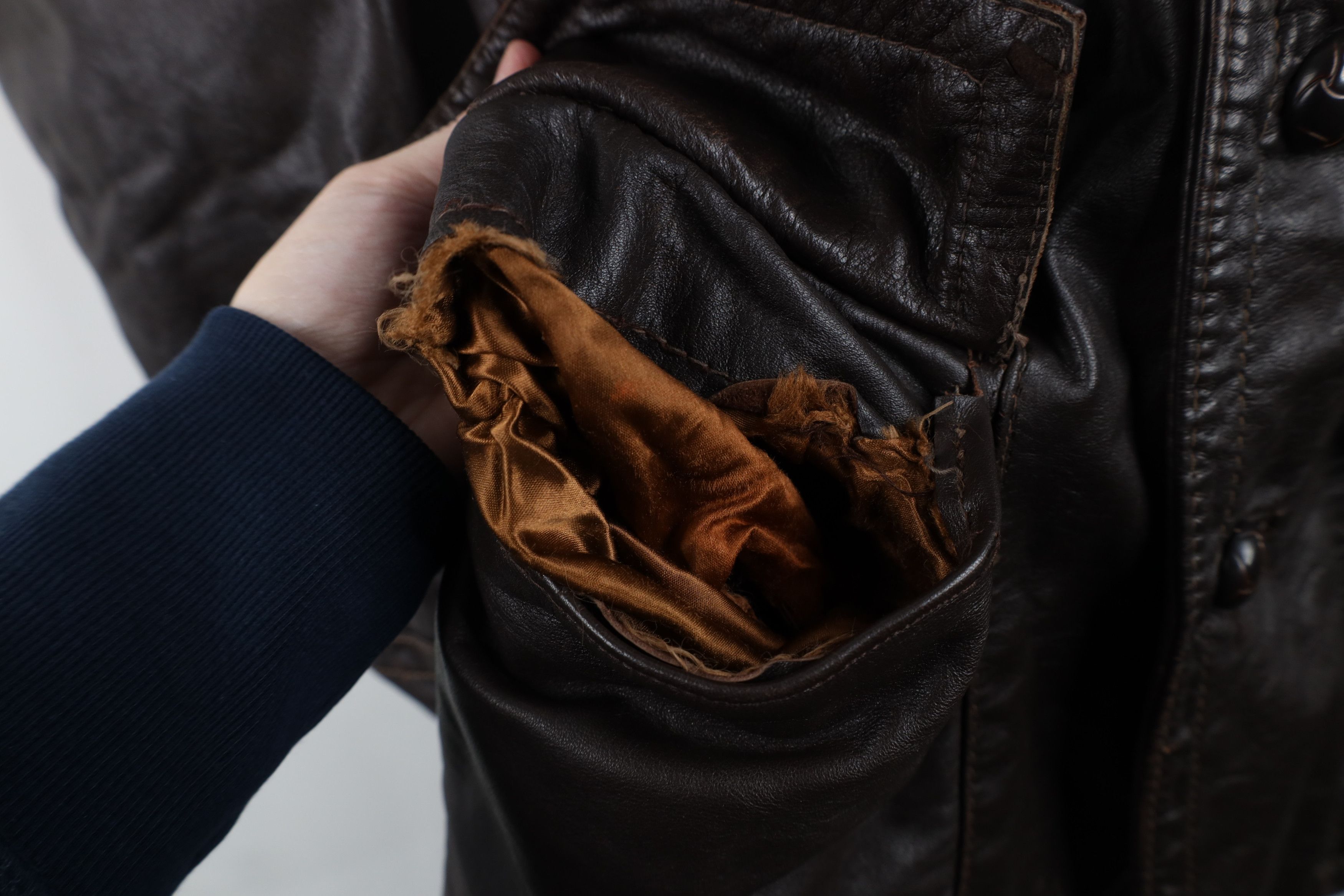 Vintage Vintage 60s 70s Streetwear Leather Full Button Jacket Size US M / EU 48-50 / 2 - 6 Thumbnail