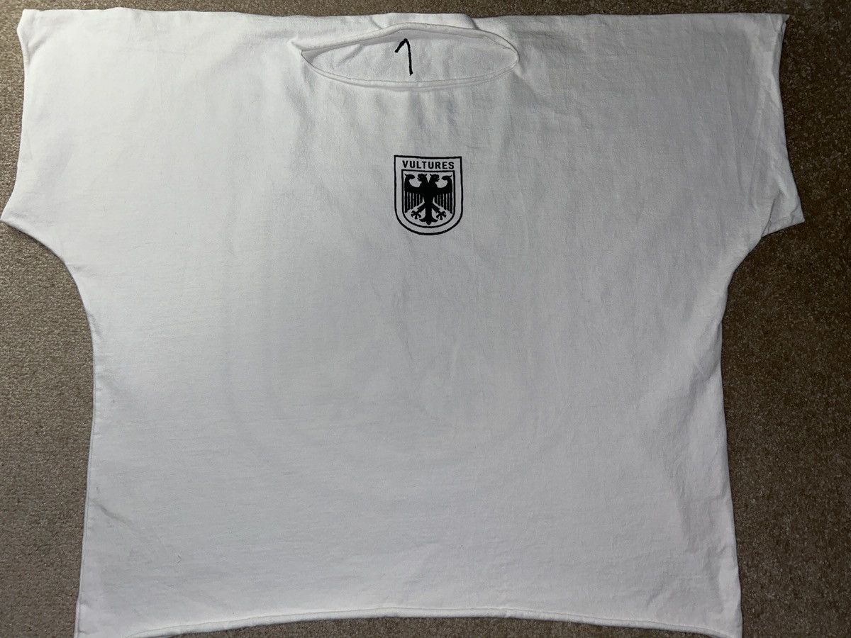 Kanye West × Yeezy Vultures T Shirt Size US S / EU 44-46 / 1 - 4 Thumbnail