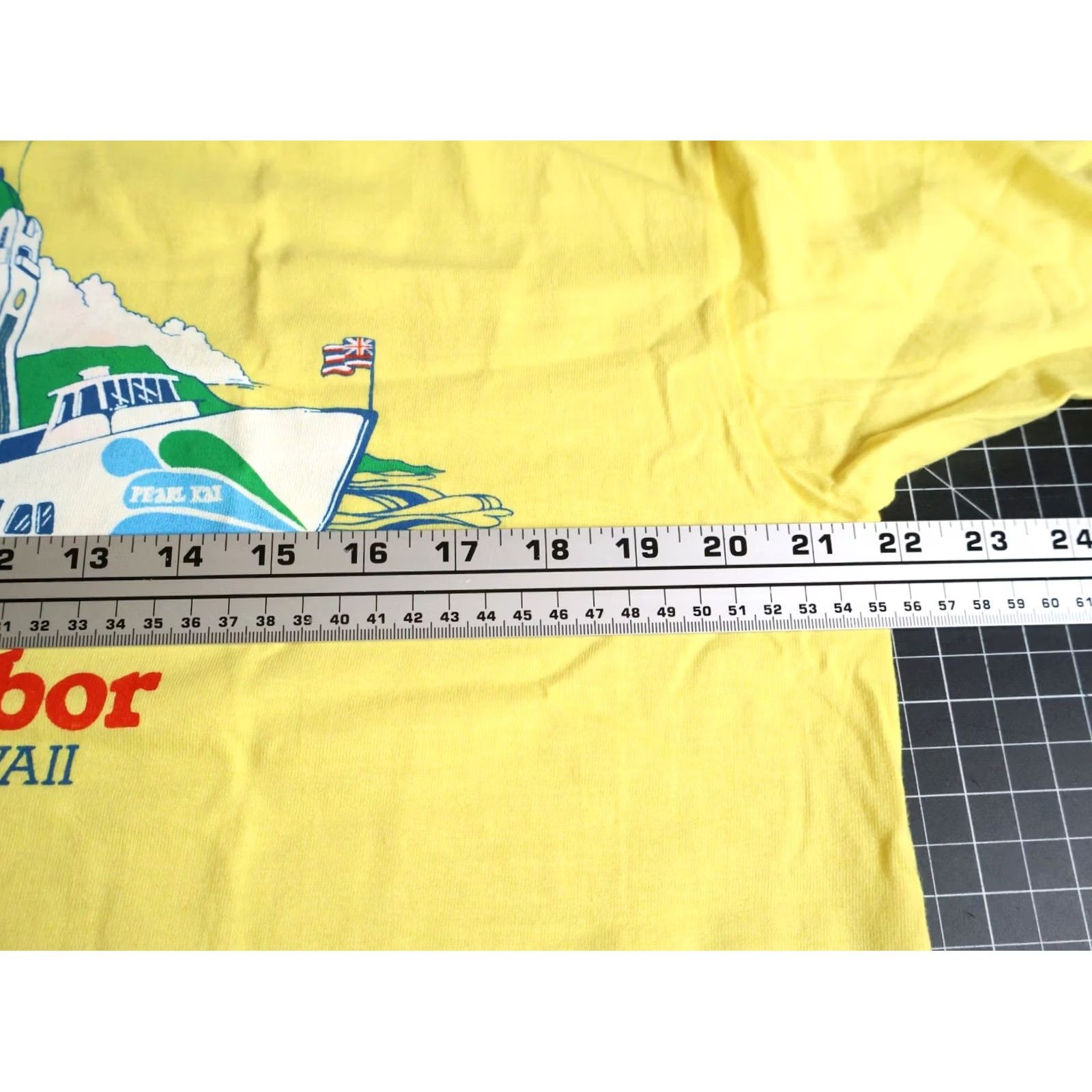 Hanes Hanes Pearl Harbor Hawaii Graphic T-Shirt Yellow 80s Vintage Men's XL Large Short Sleeve Crew Neck Size US L / EU 52-54 / 3 - 5 Thumbnail
