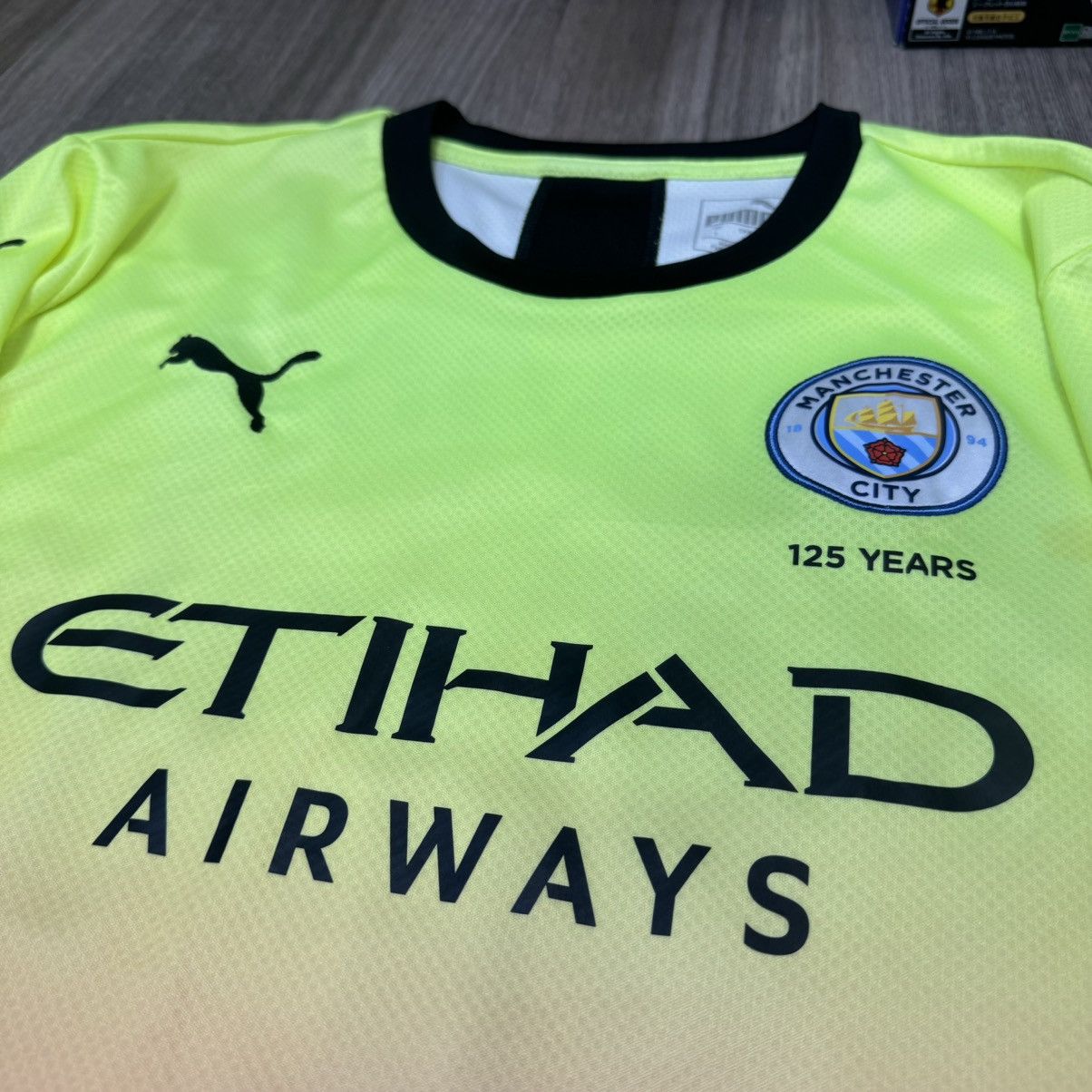 Puma Manchester City 19/20 away shirt #10 Kun aguero Size US L / EU 52-54 / 3 - 3 Thumbnail