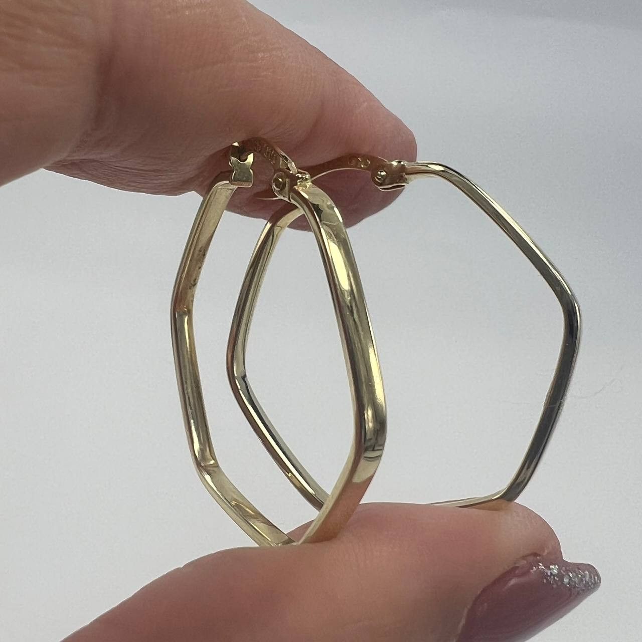 Other Elegant gold earrings in Hexagonal shape design, lightweight Size ONE SIZE - 1 Thumbnail