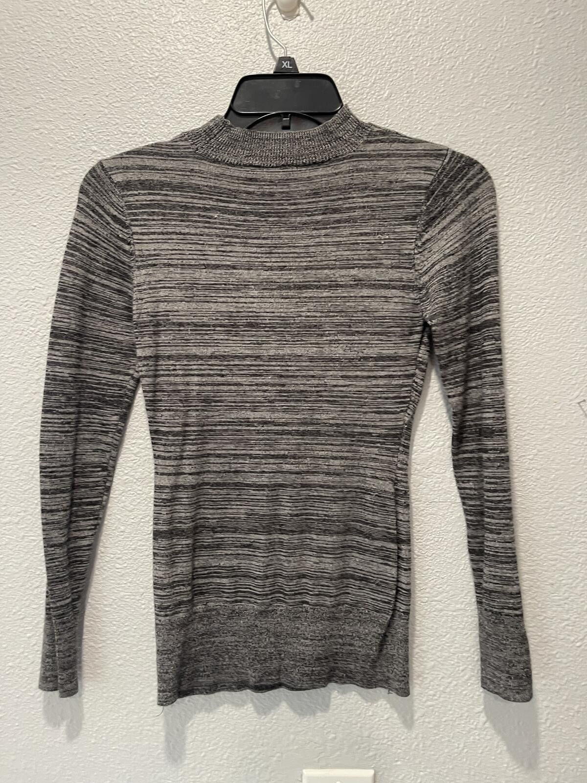 Guess Guess XS Gray Striped Long Sleeve Knit Sweater with Chest Cr Size XS / US 0-2 / IT 36-38 - 3 Thumbnail