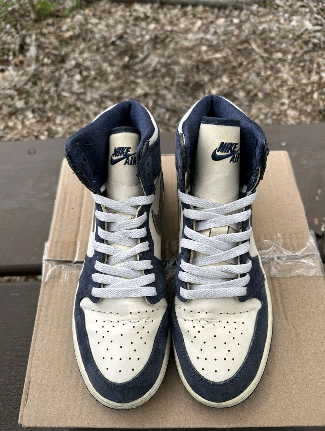 Jordan Brand Nike Air Jordan Retro 1 High OG CO.JP Midnight Navy Size 7 Size US 7 / EU 40 - 2 Thumbnail