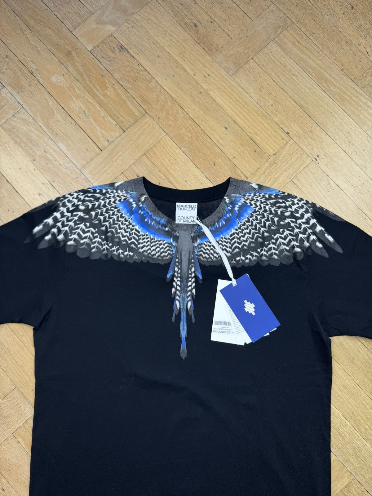 Marcelo Burlon MARCELO BURLON BLACK WING BLUE TEE Size US M / EU 48-50 / 2 - 3 Thumbnail