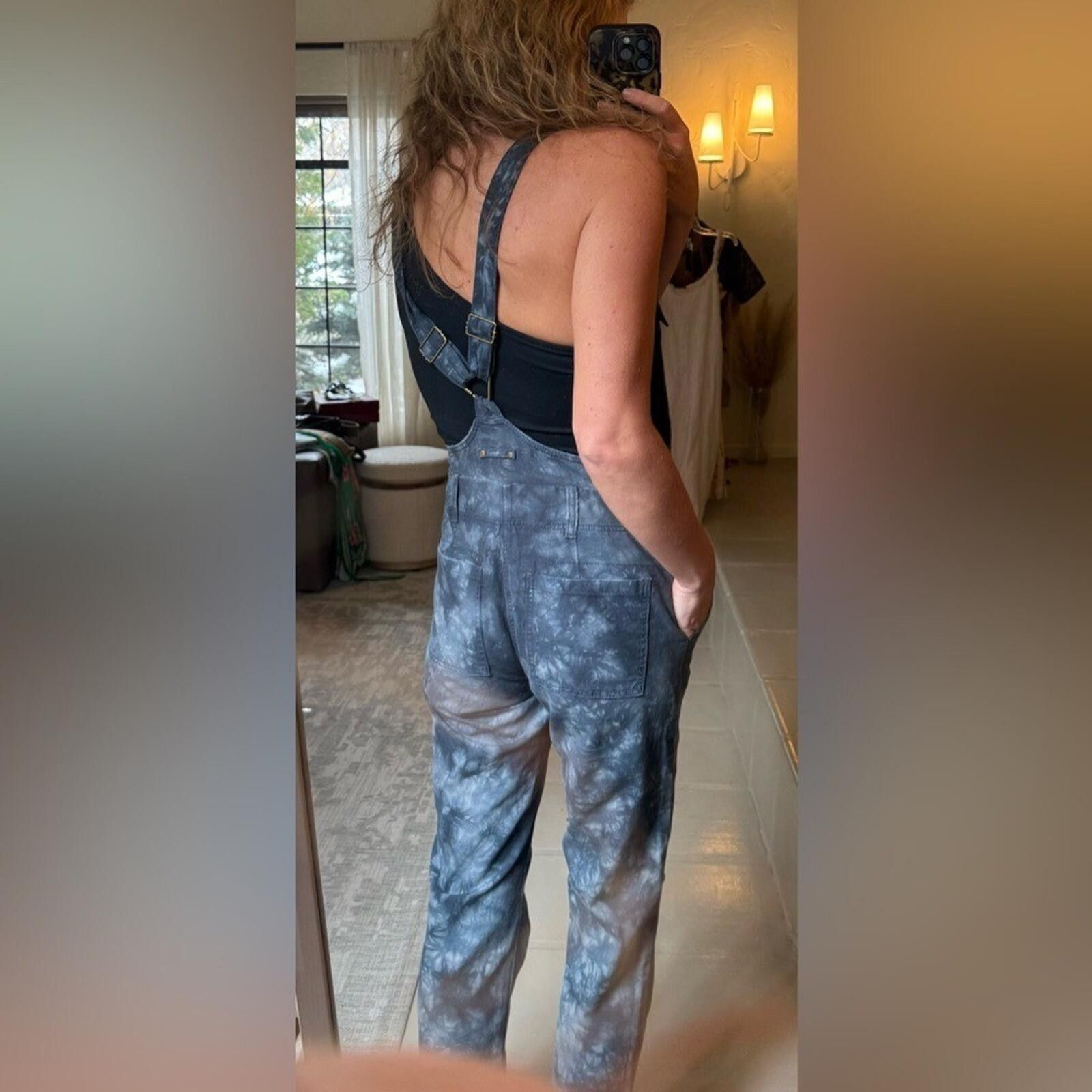 Anthropologie Anthro NWT The Wanderer Tie Dye Denim Overalls Size 27 Size 27" / US 4 / IT 40 - 6 Thumbnail
