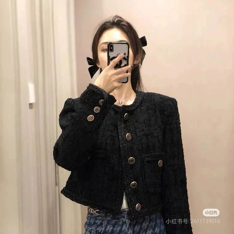 Chanel Chanel 20B classic black two-pocket woven jacket Size XS / US 0-2 / IT 36-38 - 2 Thumbnail