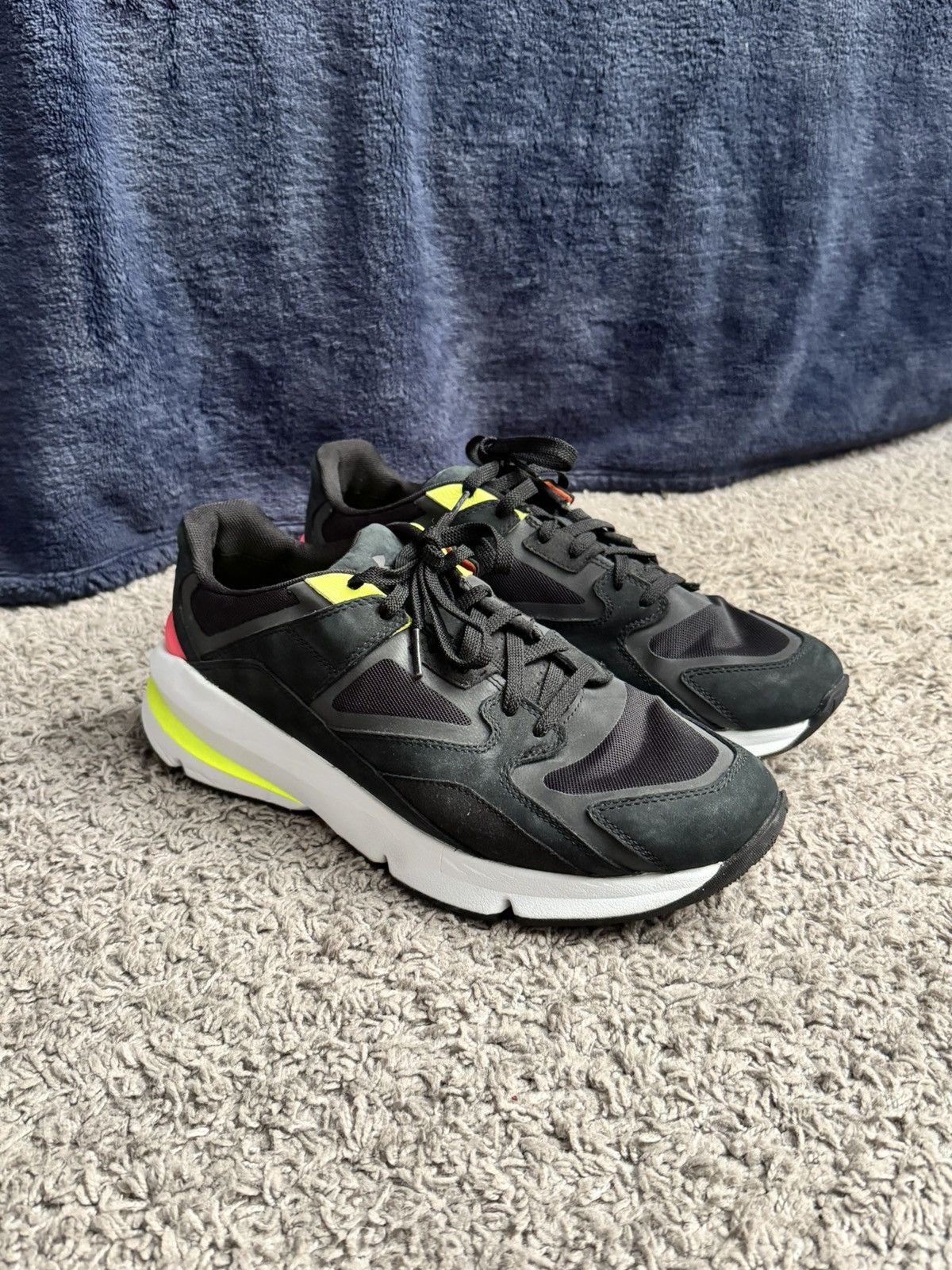 Under Armour Running Shoes Size 11 in Black, Men's